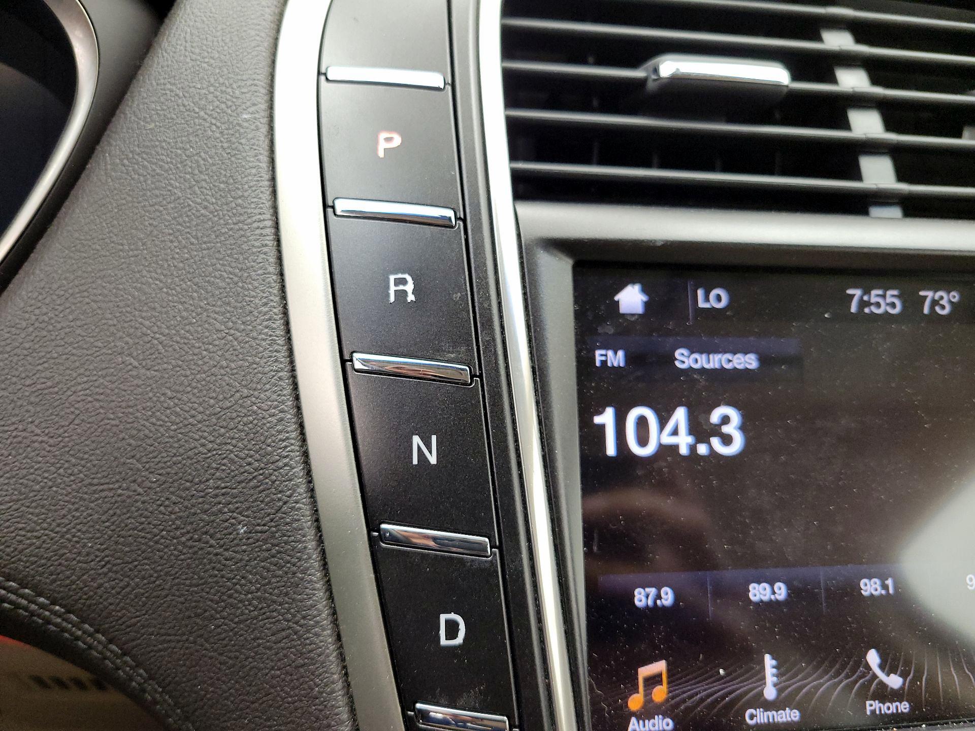 Thumbnail: 2019 Lincoln Nautilus - 18