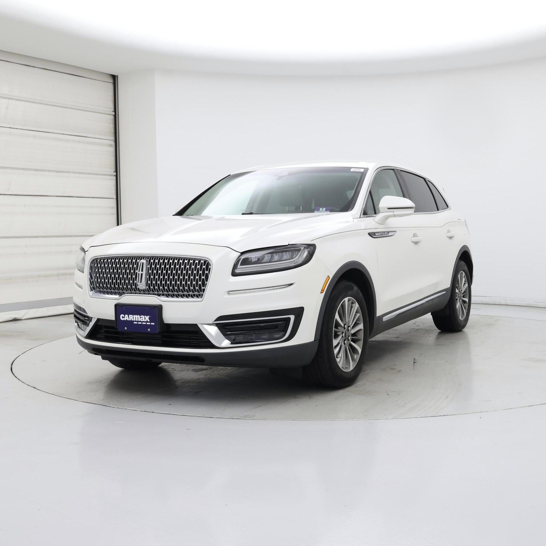 Thumbnail: 2019 Lincoln Nautilus - 4