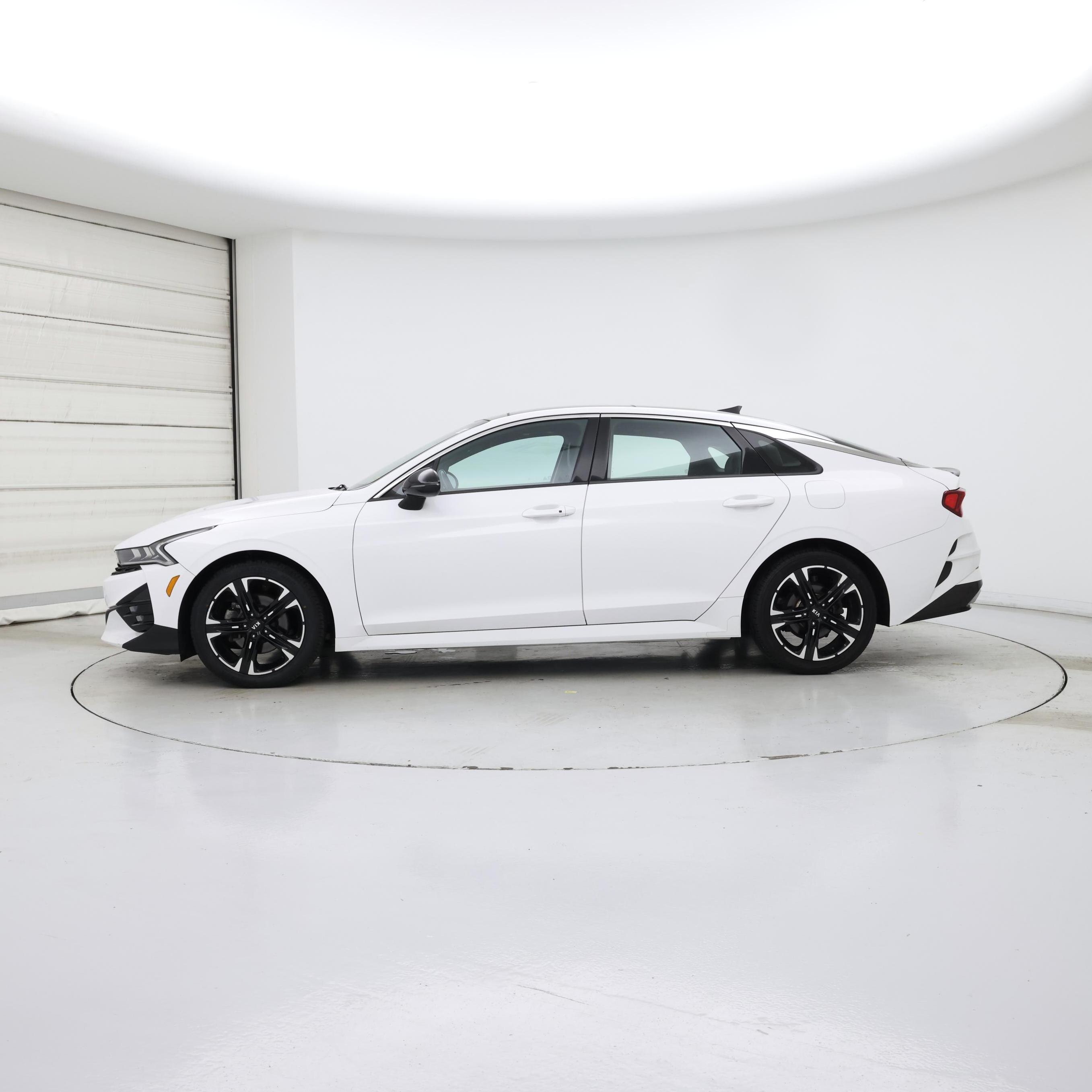 Thumbnail: 2021 Kia K5 - 3