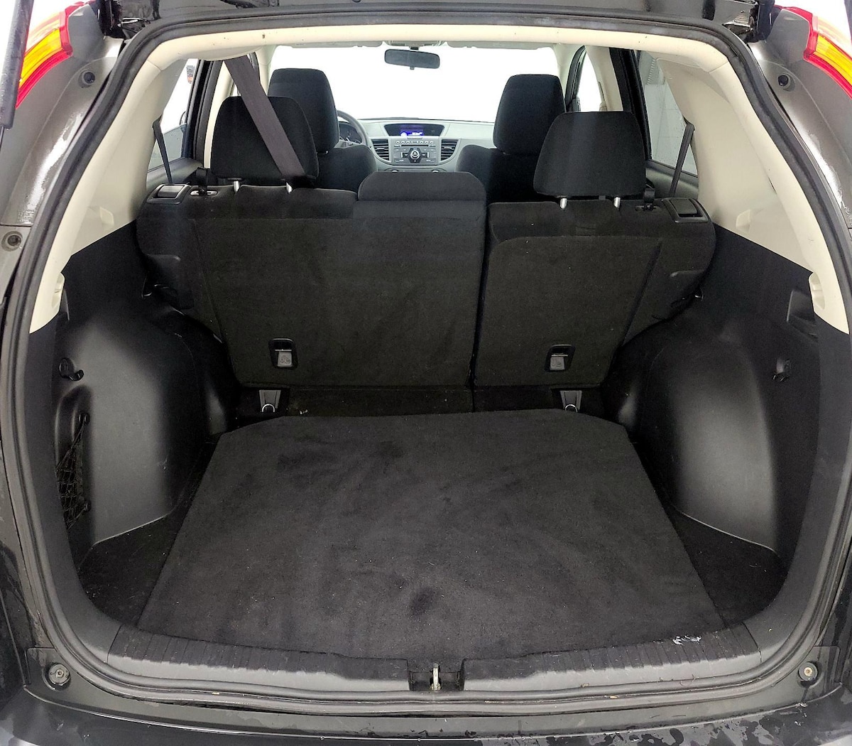 Trunk/Cargo (Seats Up)