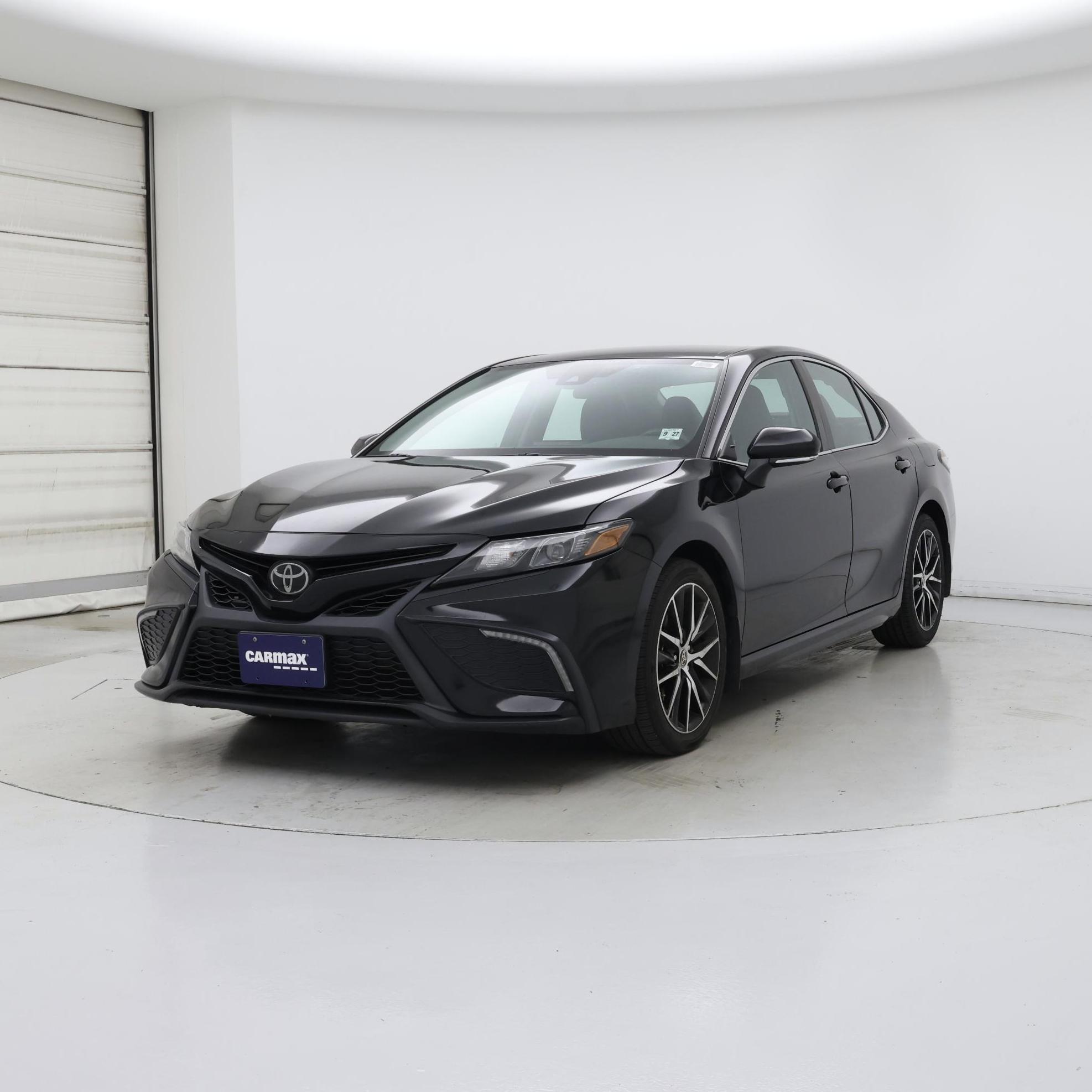 Thumbnail: 2023 Toyota Camry - 4