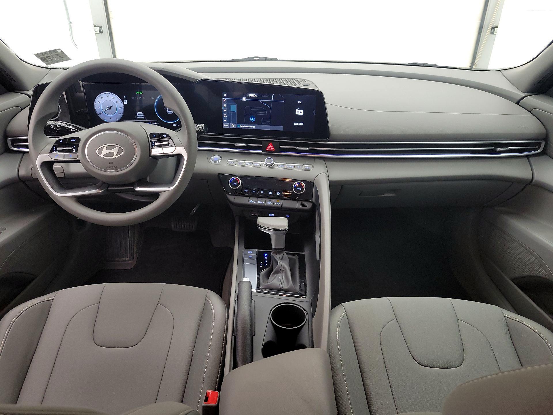 Thumbnail: 2024 Hyundai Elantra - 9