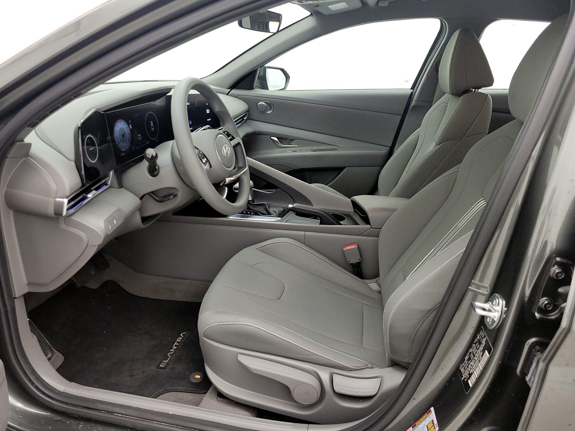 Thumbnail: 2024 Hyundai Elantra - 11