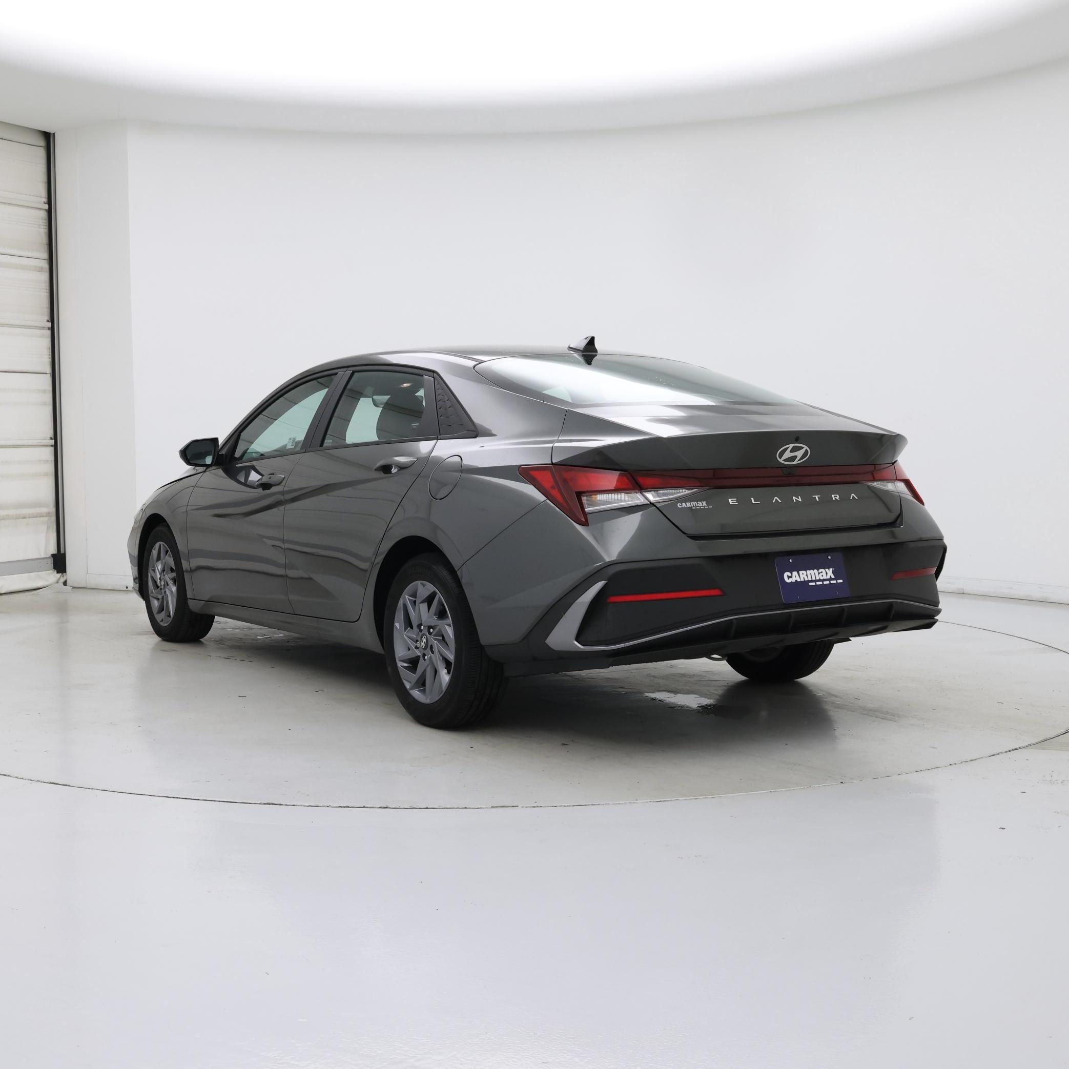 Thumbnail: 2024 Hyundai Elantra - 2