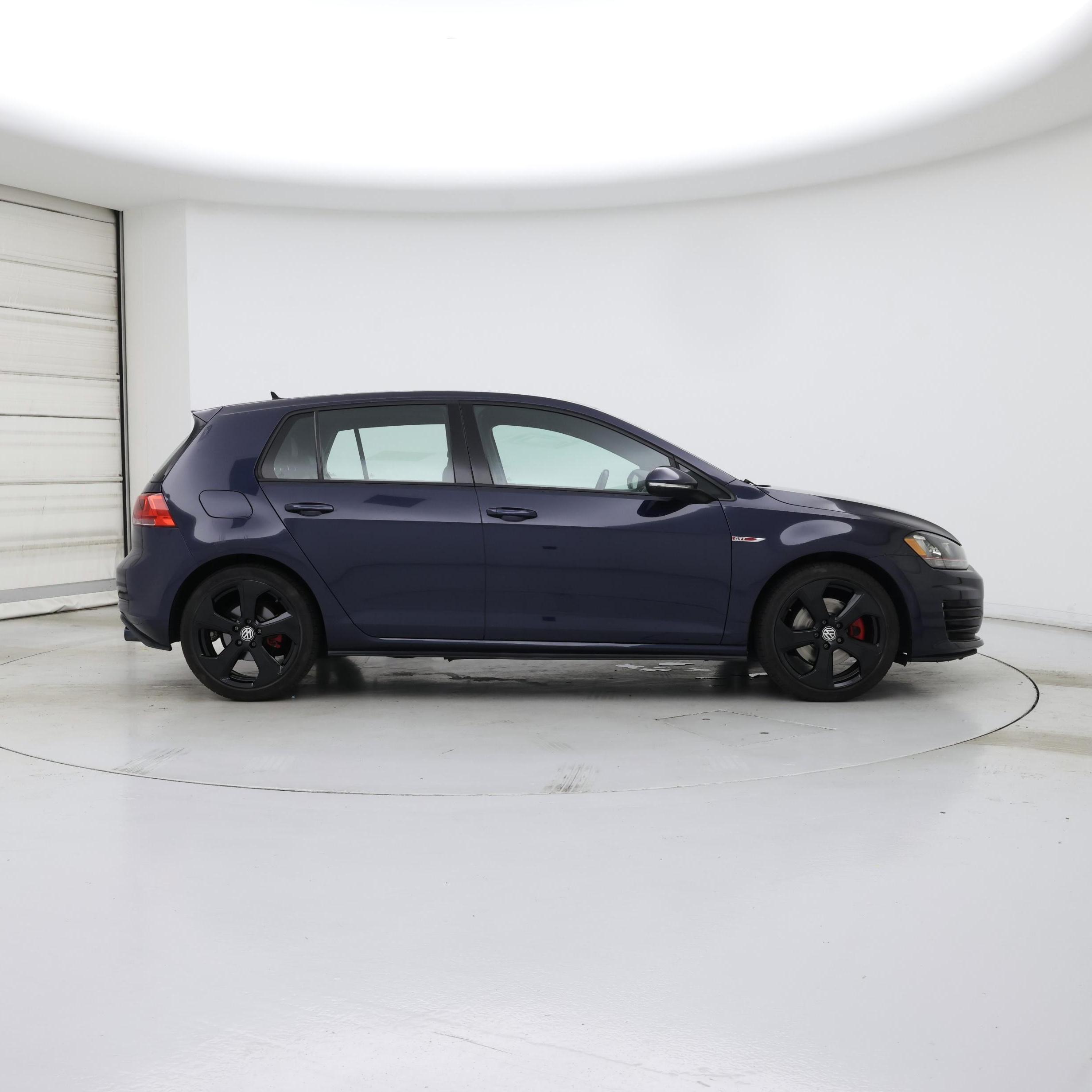 Thumbnail: 2016 Volkswagen Golf - 7