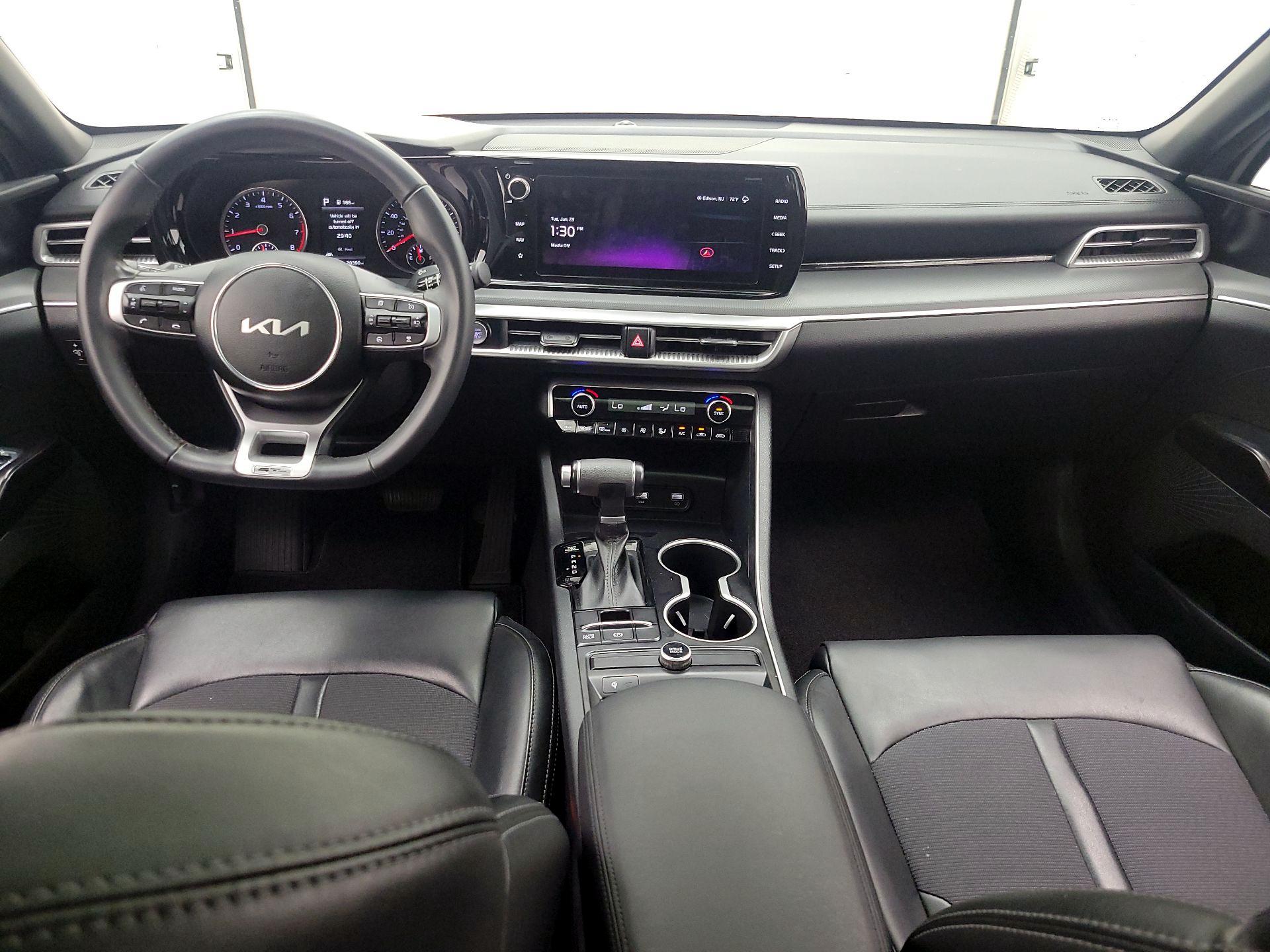 Thumbnail: 2023 Kia K5 - 9
