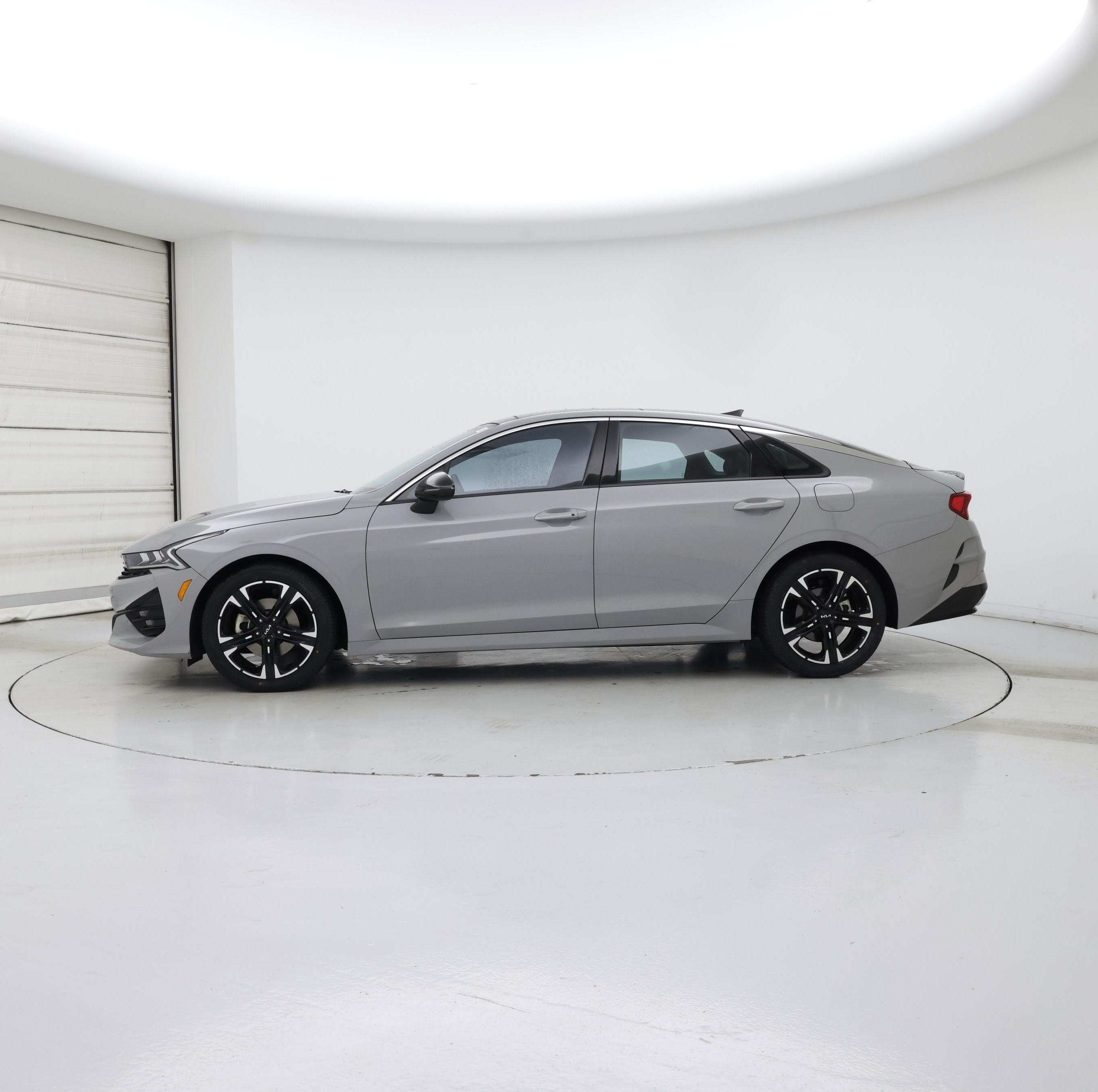 Thumbnail: 2023 Kia K5 - 3