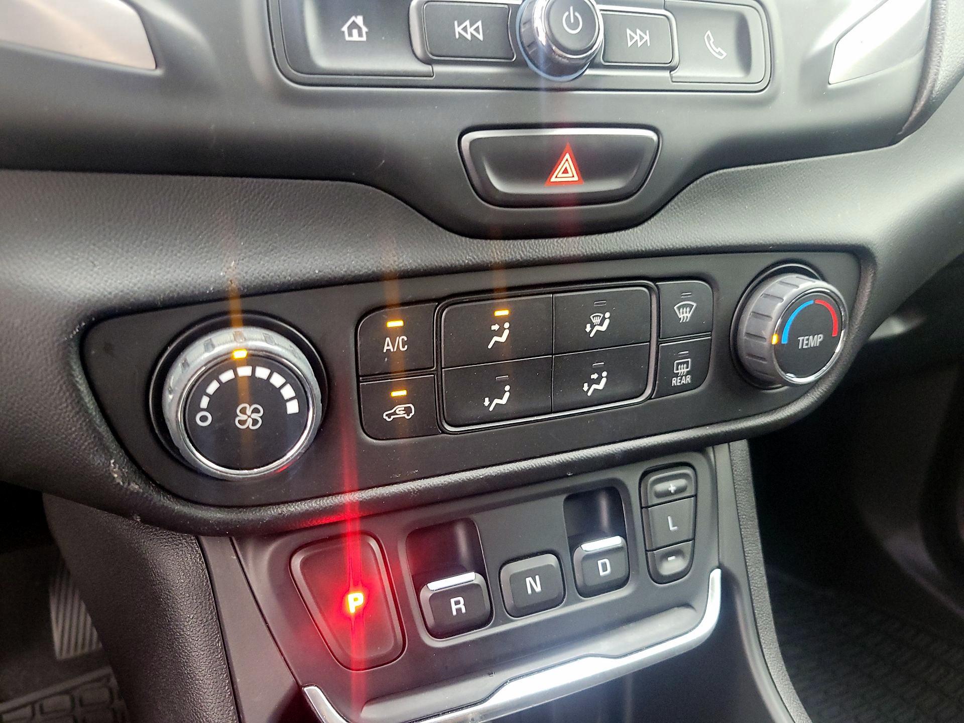 Thumbnail: 2019 GMC Terrain - 16