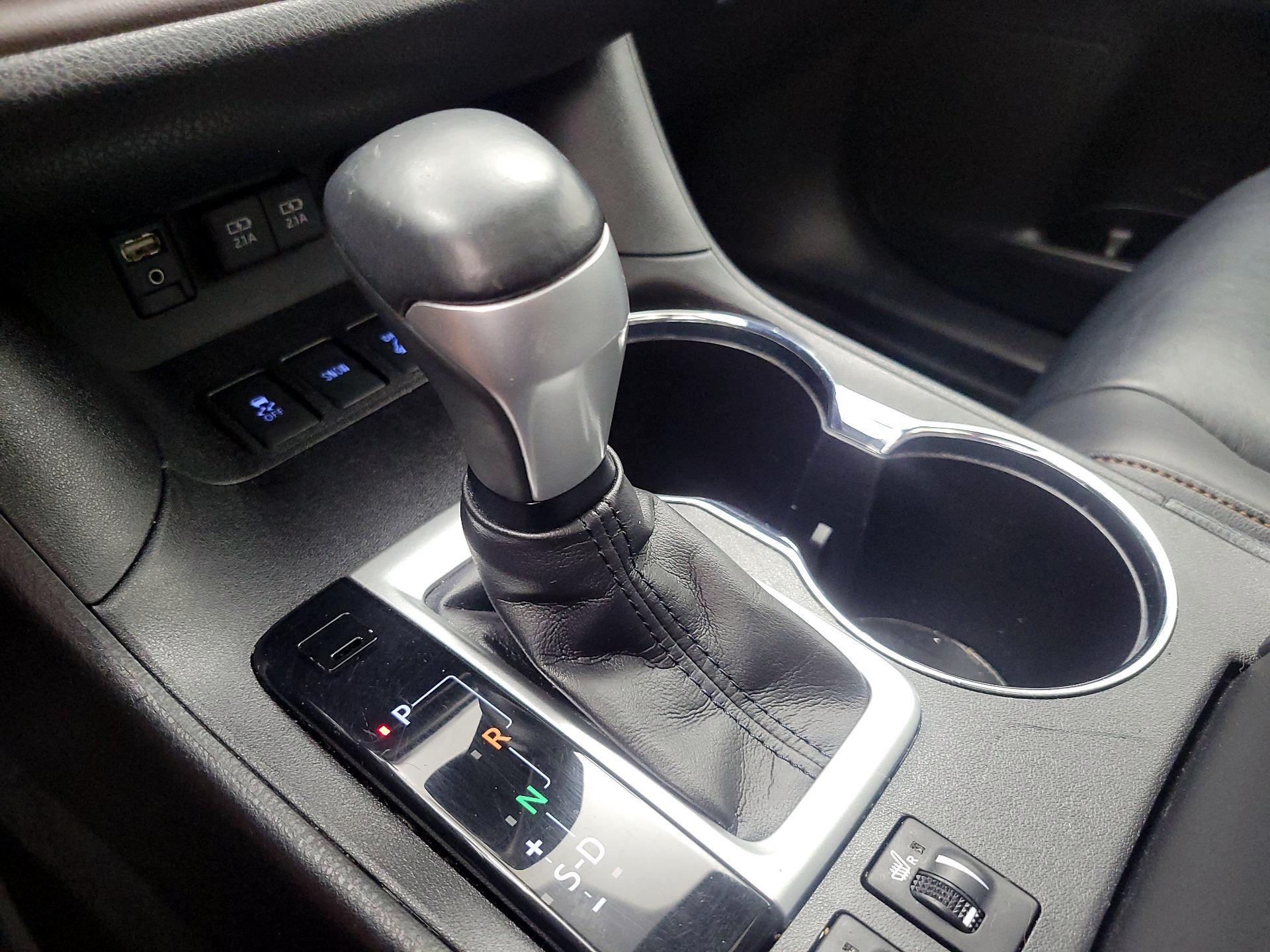 Thumbnail: 2019 Toyota Highlander - 16