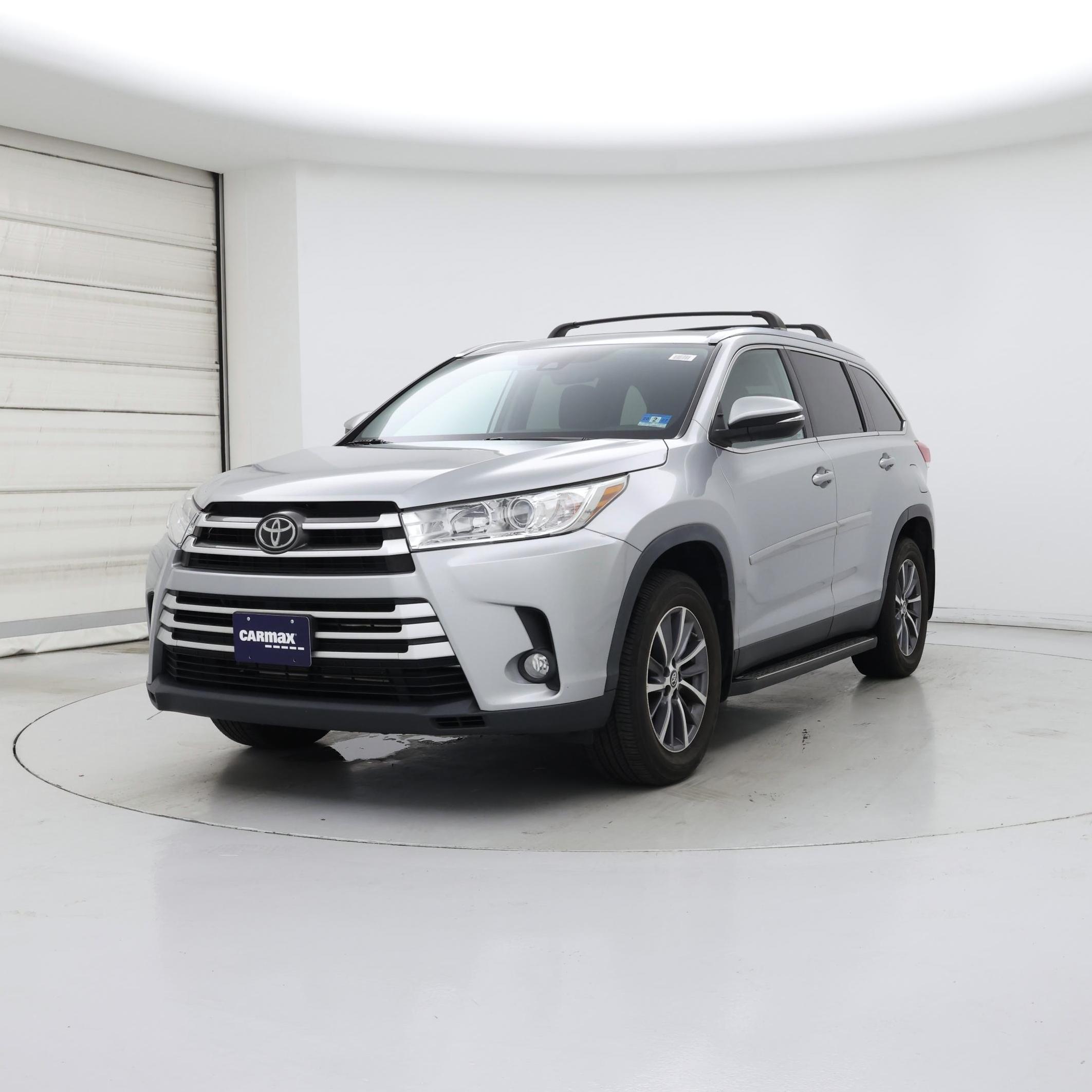 Thumbnail: 2019 Toyota Highlander - 4
