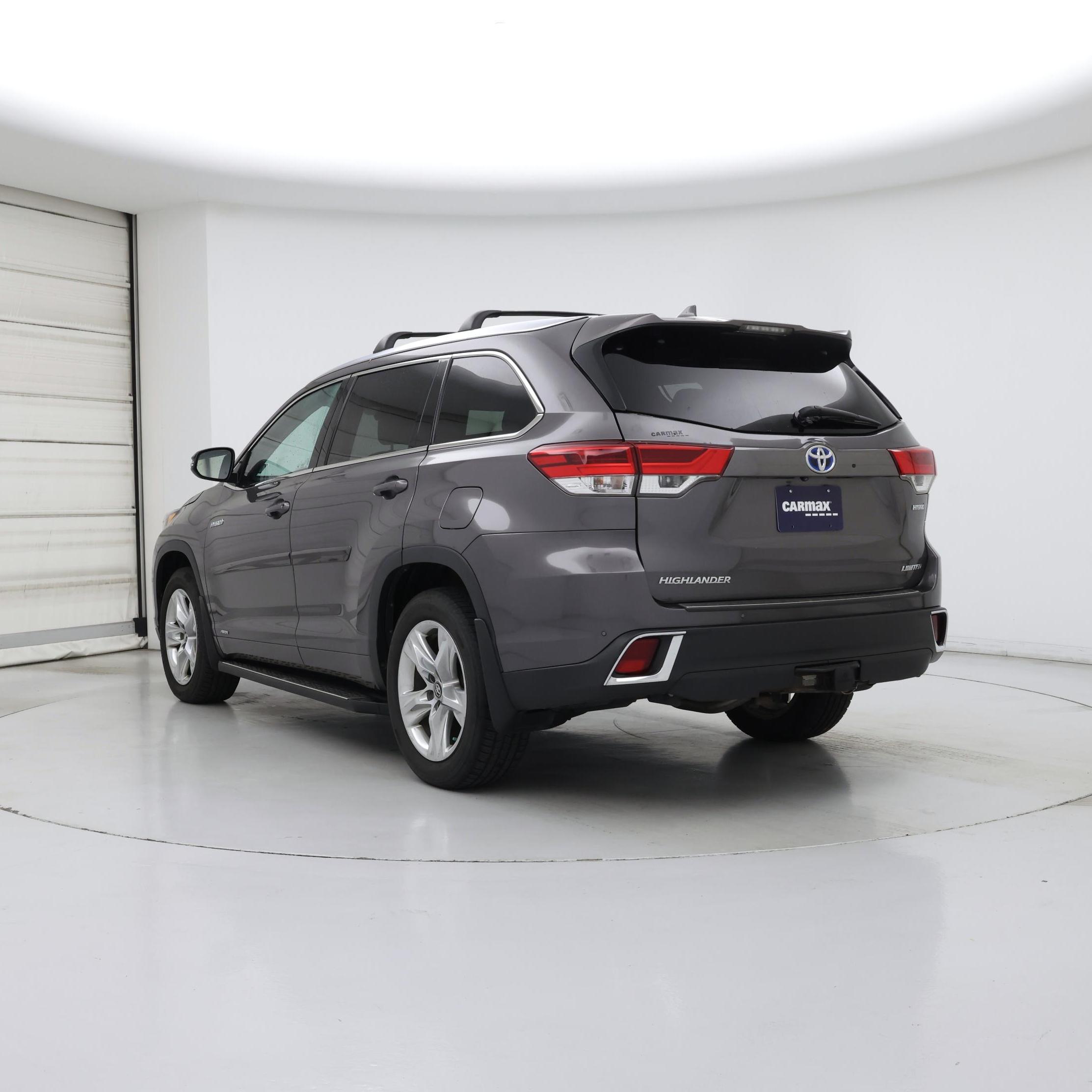 Thumbnail: 2018 Toyota Highlander - 2