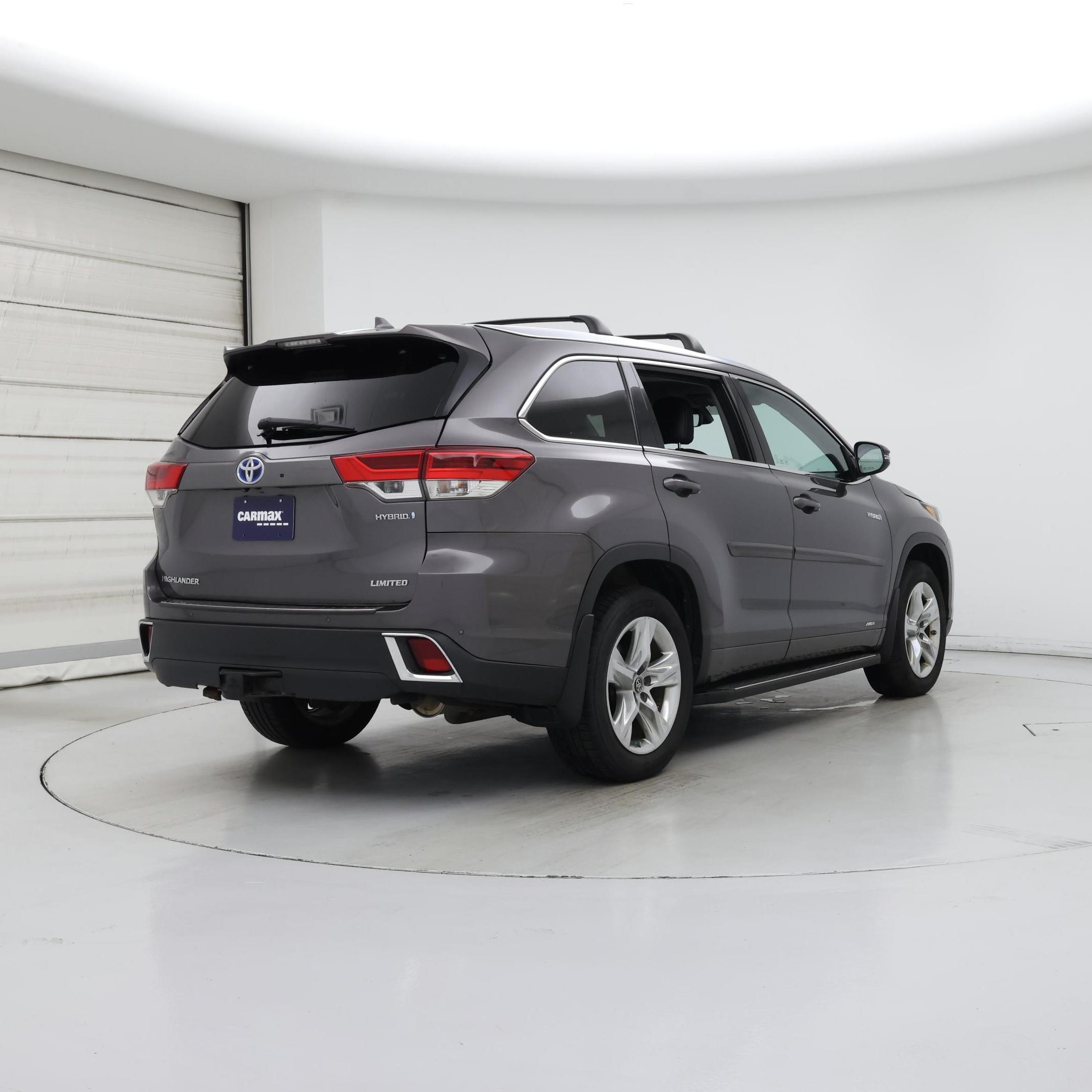 Thumbnail: 2018 Toyota Highlander - 8