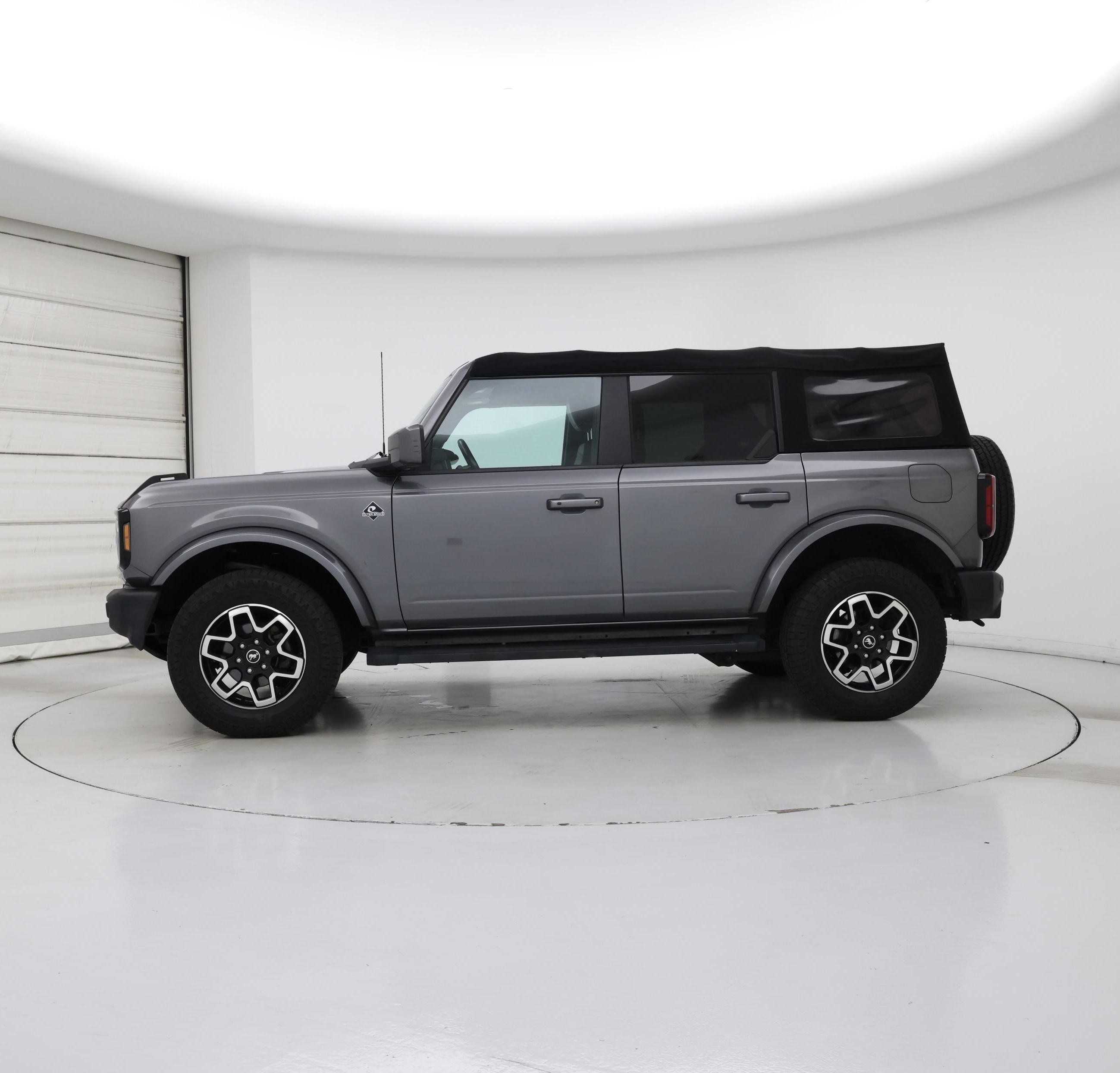 Thumbnail: 2022 Ford Bronco - 3