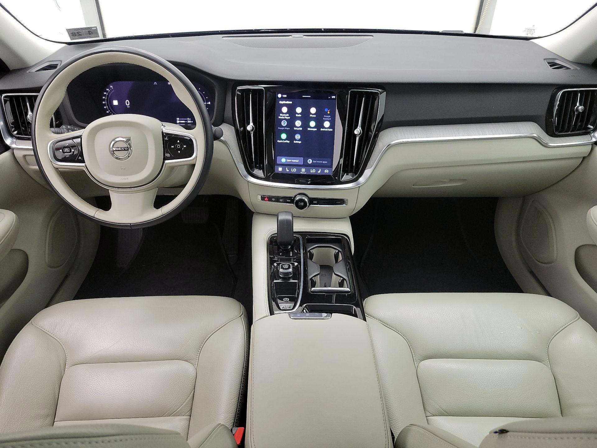 Thumbnail: 2023 Volvo S60 - 9