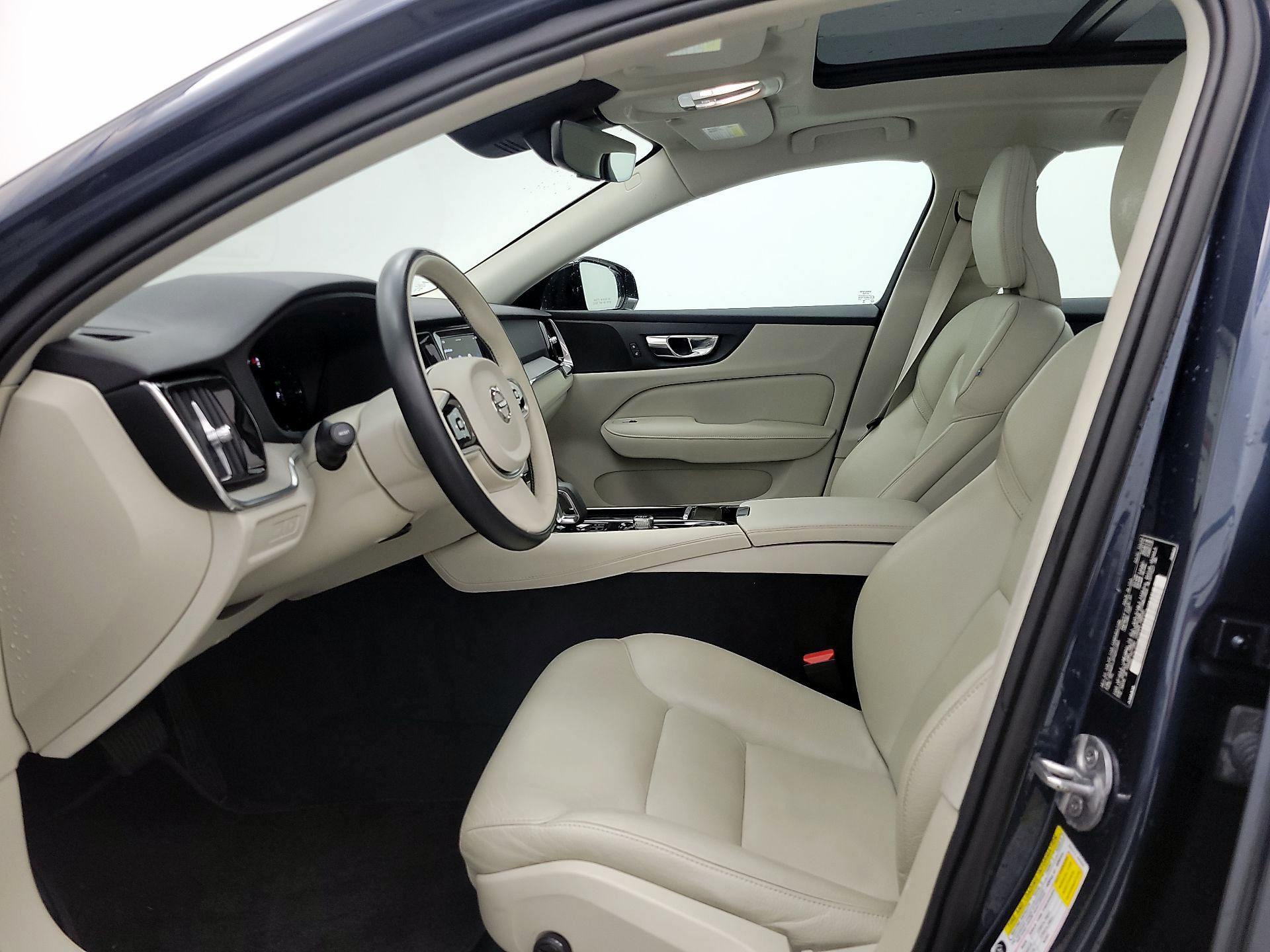 Thumbnail: 2023 Volvo S60 - 11