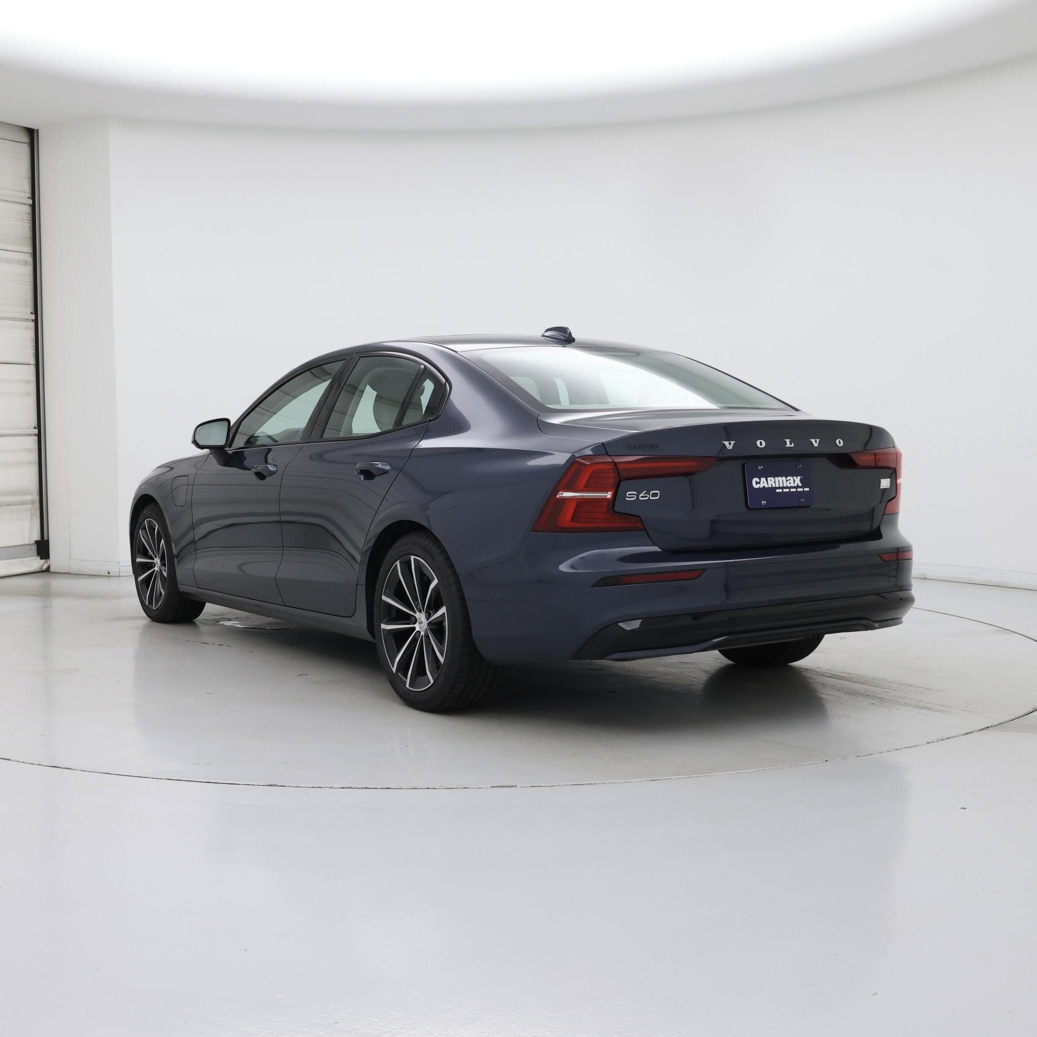 Thumbnail: 2023 Volvo S60 - 2