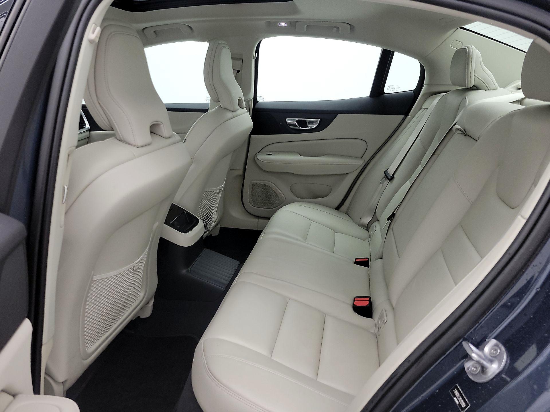 Thumbnail: 2023 Volvo S60 - 20