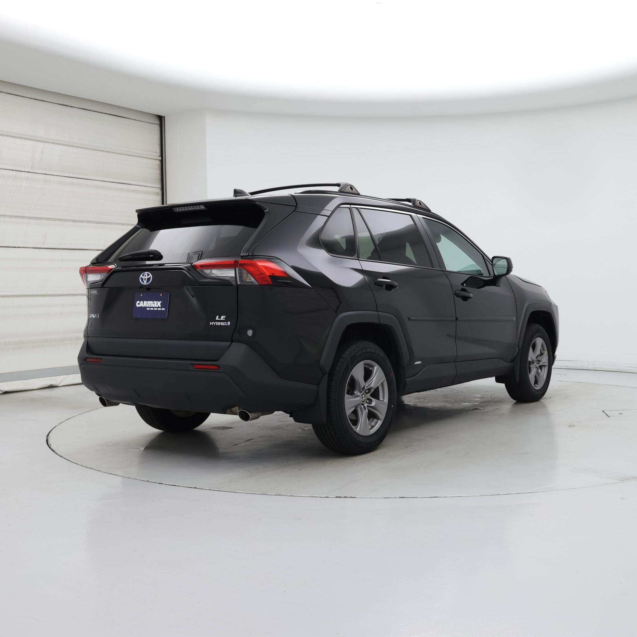 Thumbnail: 2022 Toyota RAV4 - 8
