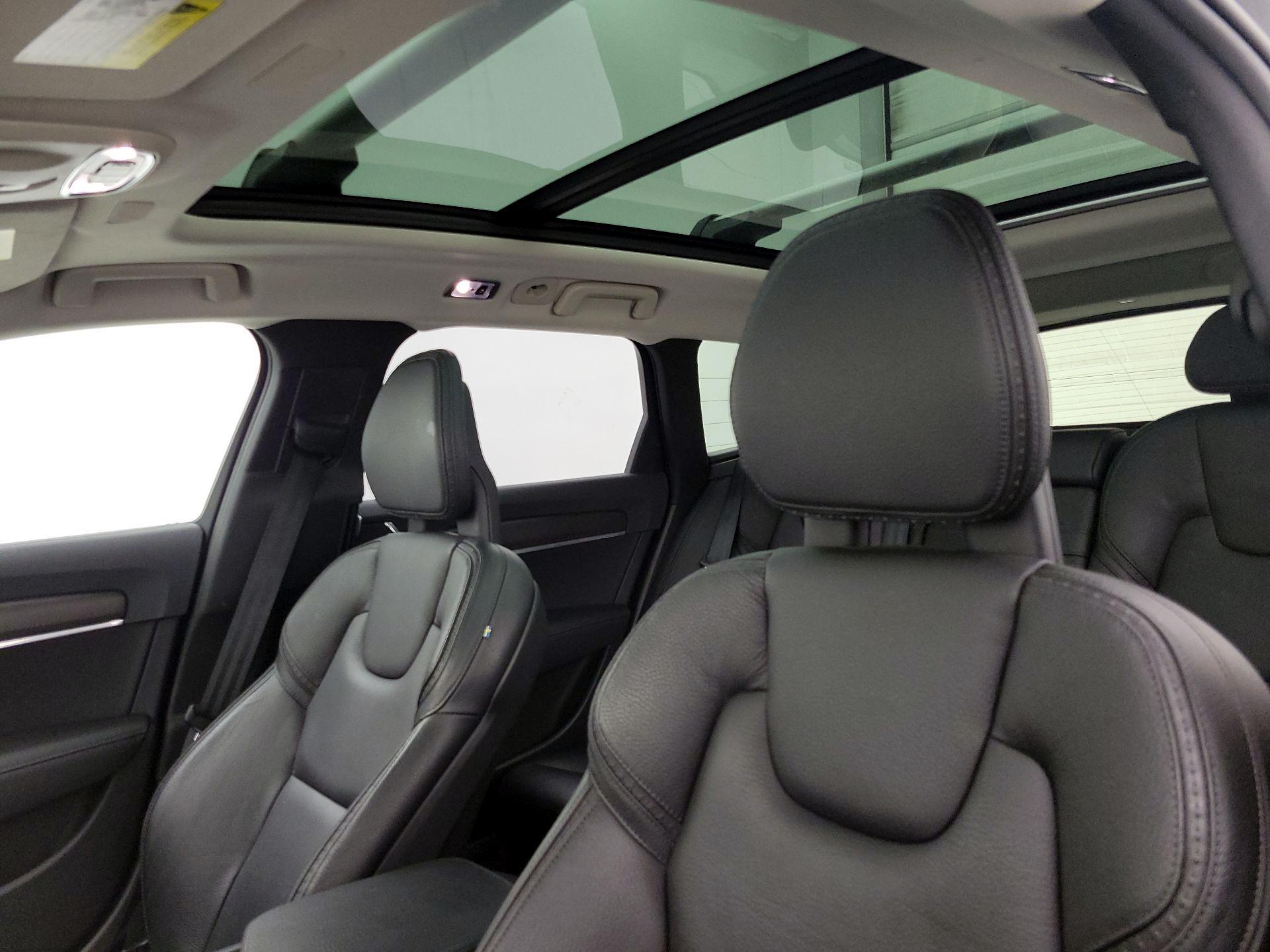 Thumbnail: 2017 Volvo V90 - 20