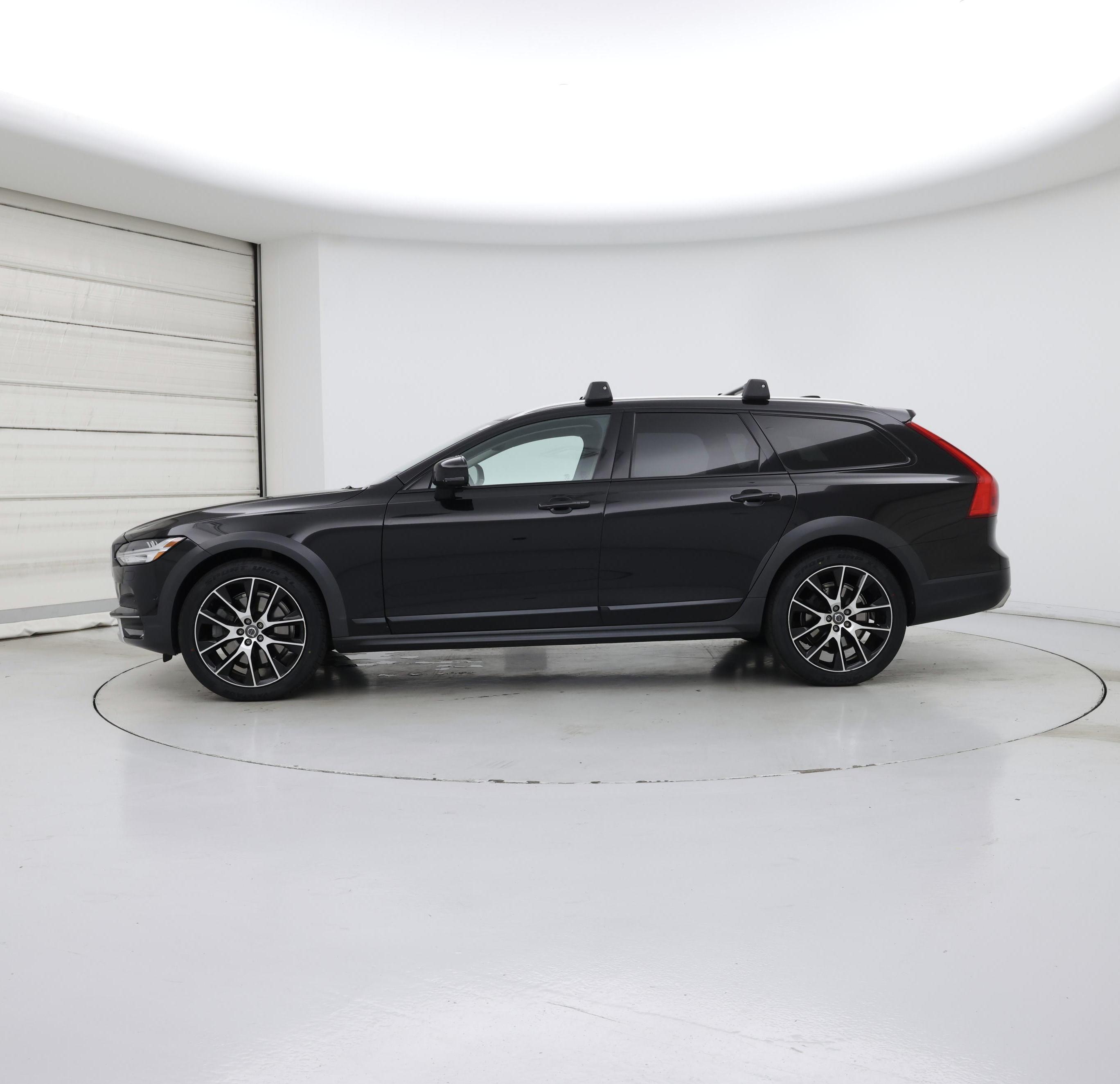 Thumbnail: 2017 Volvo V90 - 3