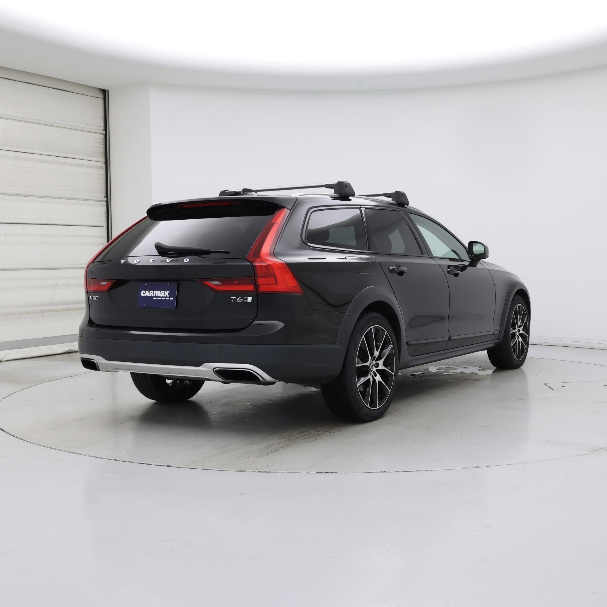 Thumbnail: 2017 Volvo V90 - 8