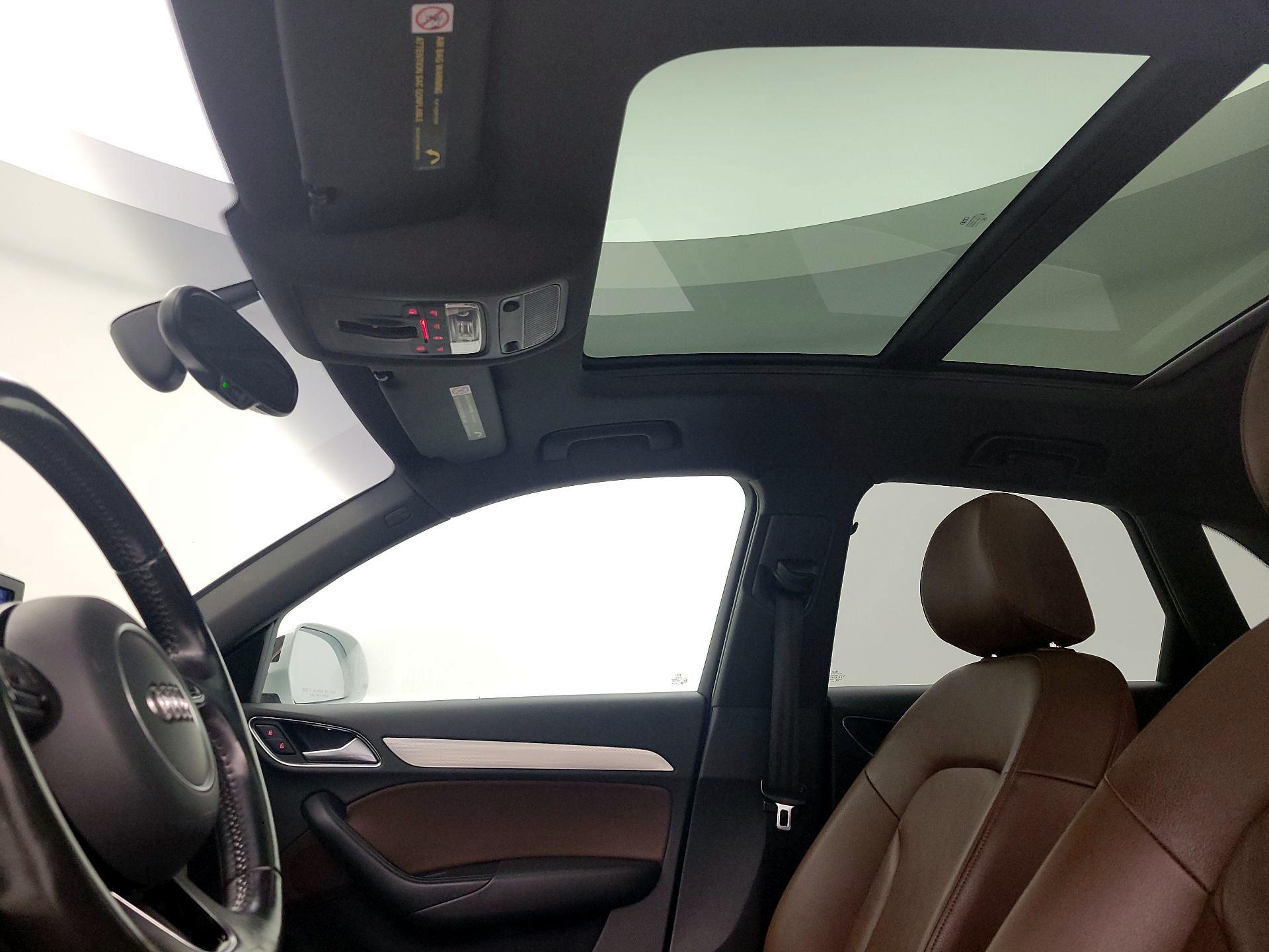 Thumbnail: 2015 Audi Q3 - 19