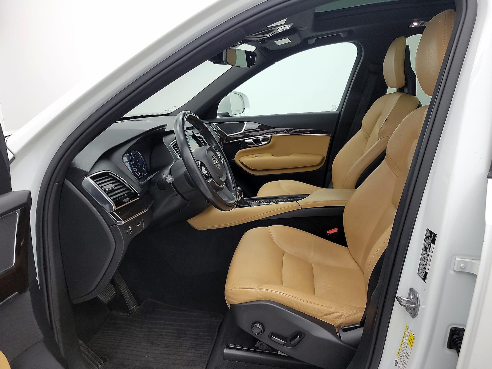 2017 Volvo XC90 Momentum - Photo 12