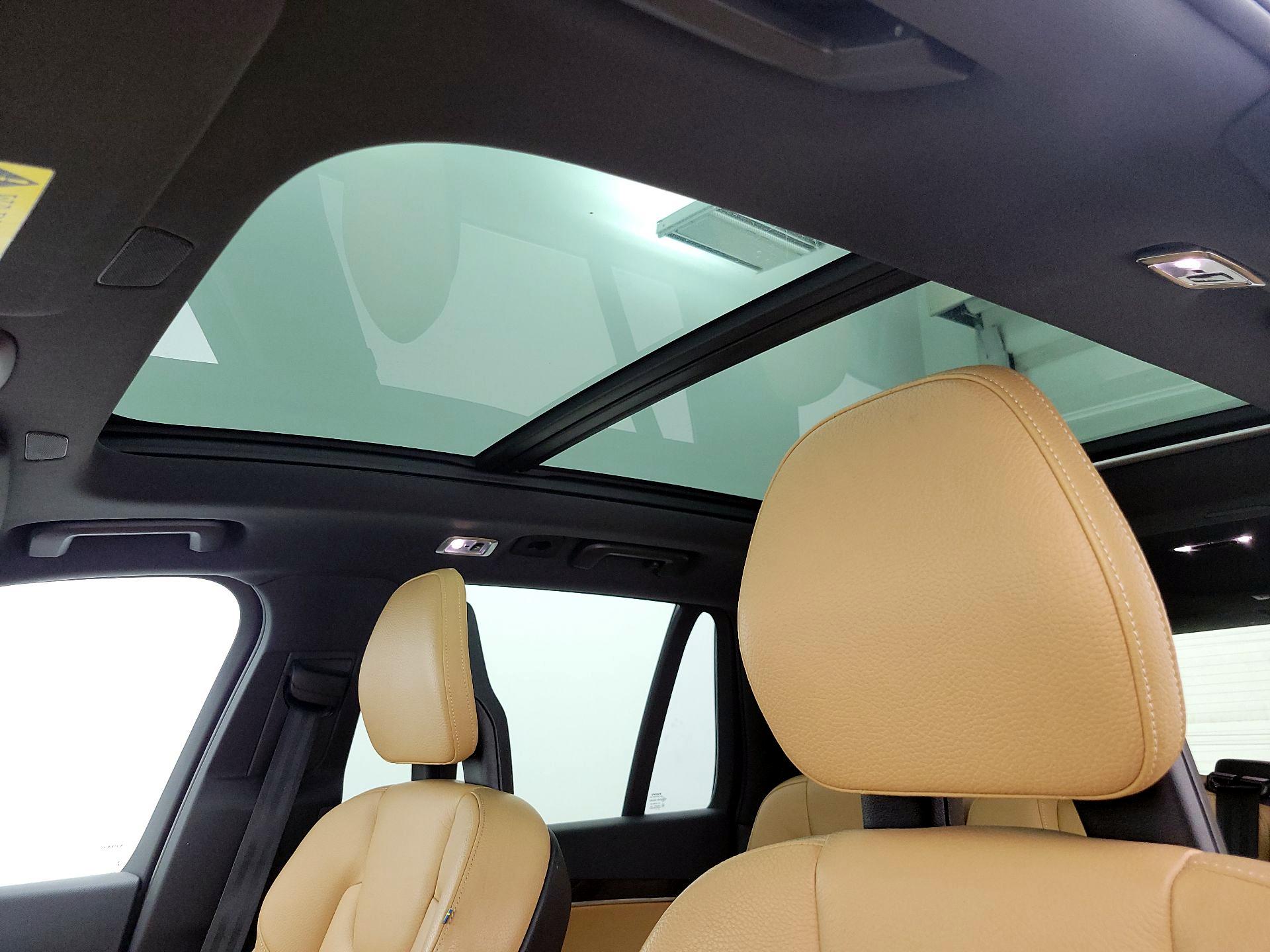 Thumbnail: 2017 Volvo XC90 - 20