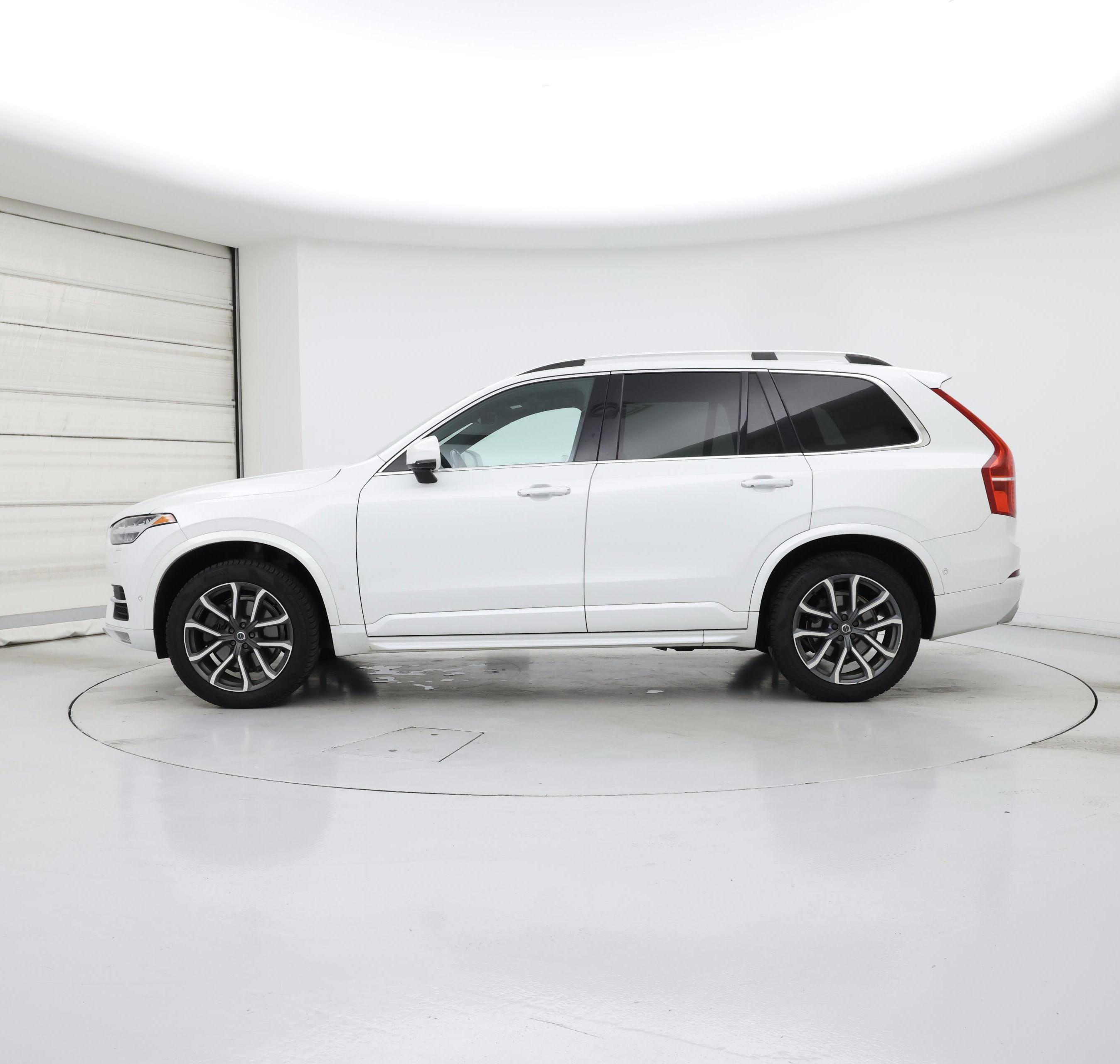 Thumbnail: 2017 Volvo XC90 - 3