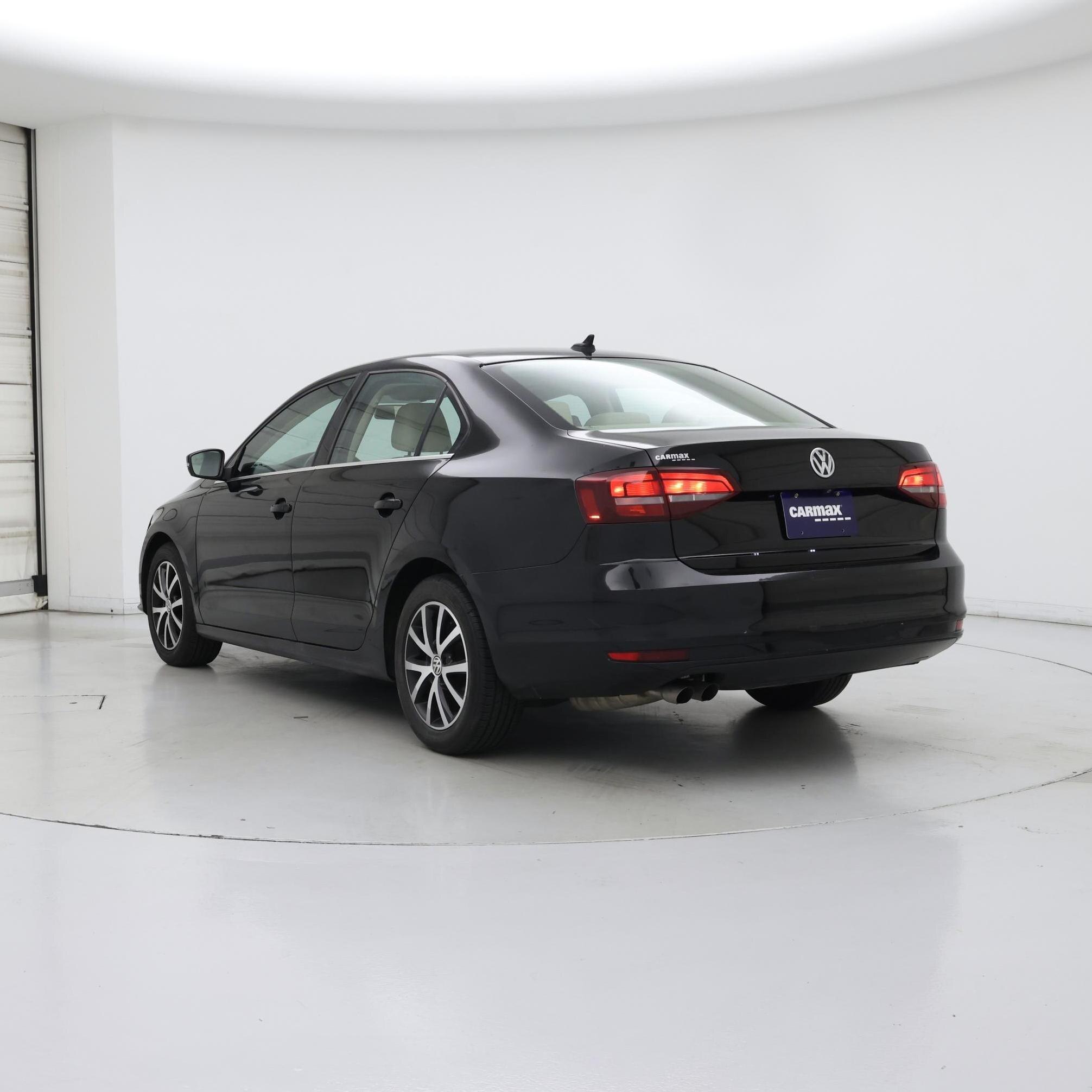 Thumbnail: 2017 Volkswagen Jetta - 2