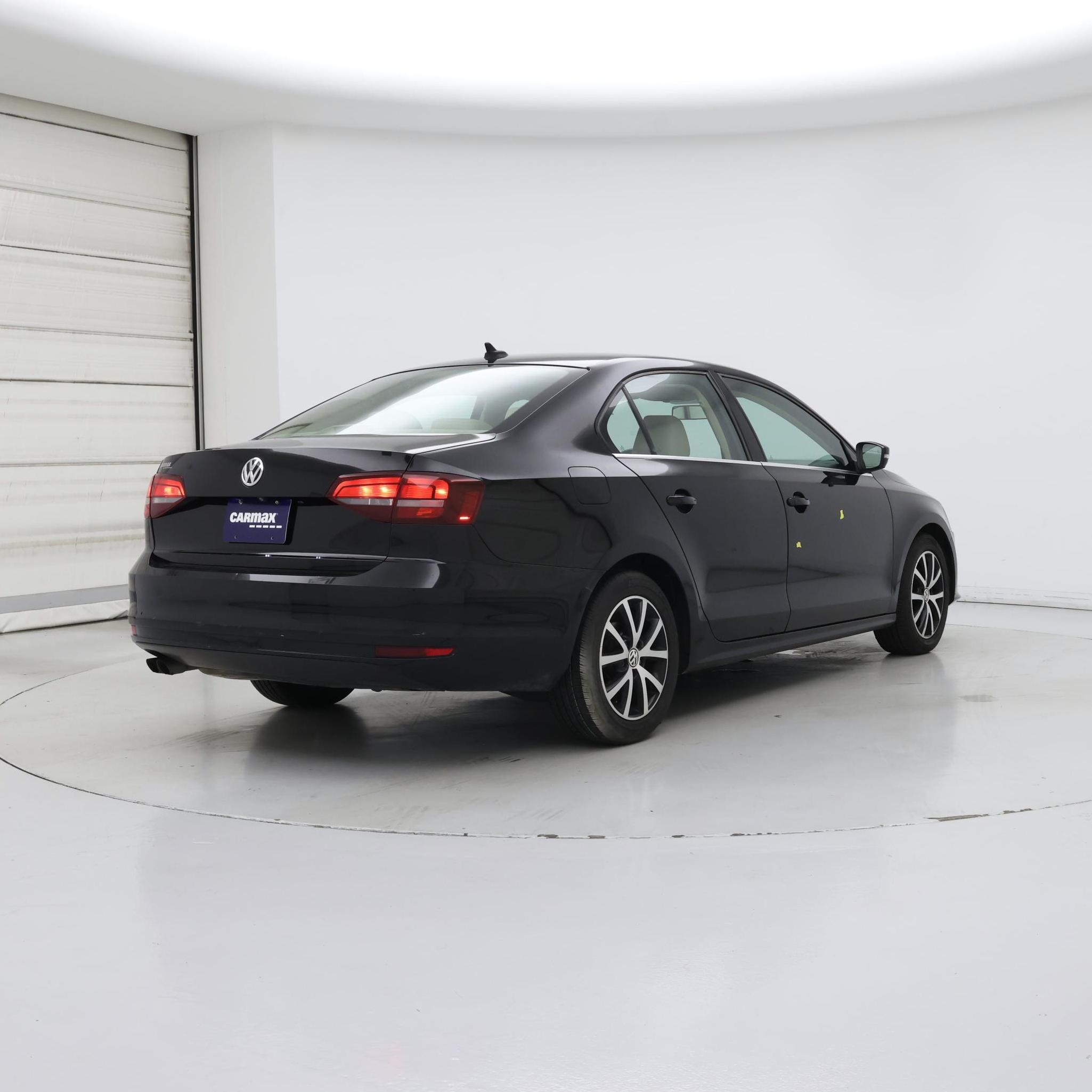 Thumbnail: 2017 Volkswagen Jetta - 8