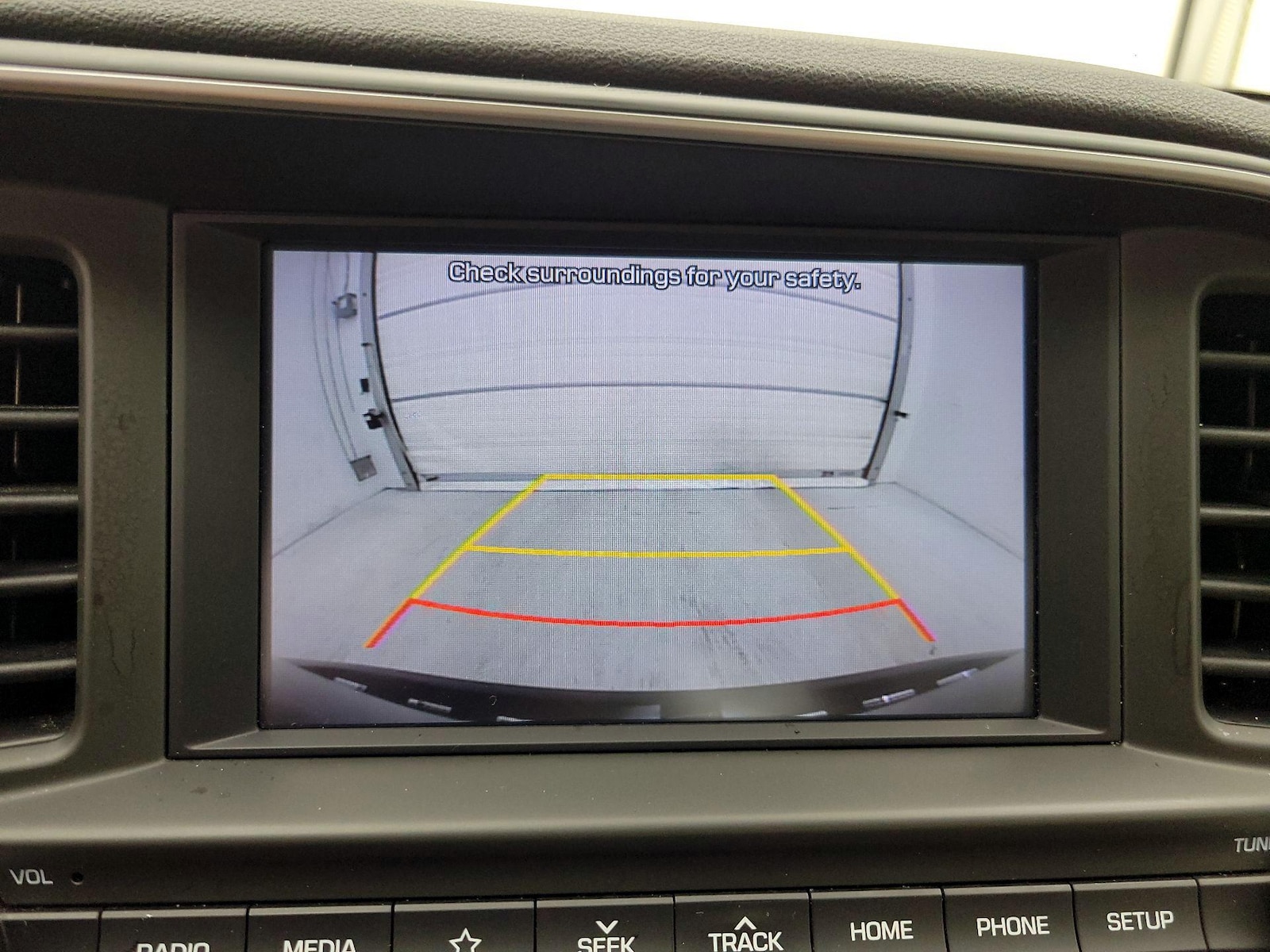 2020 Hyundai Elantra SEL - Photo 15
