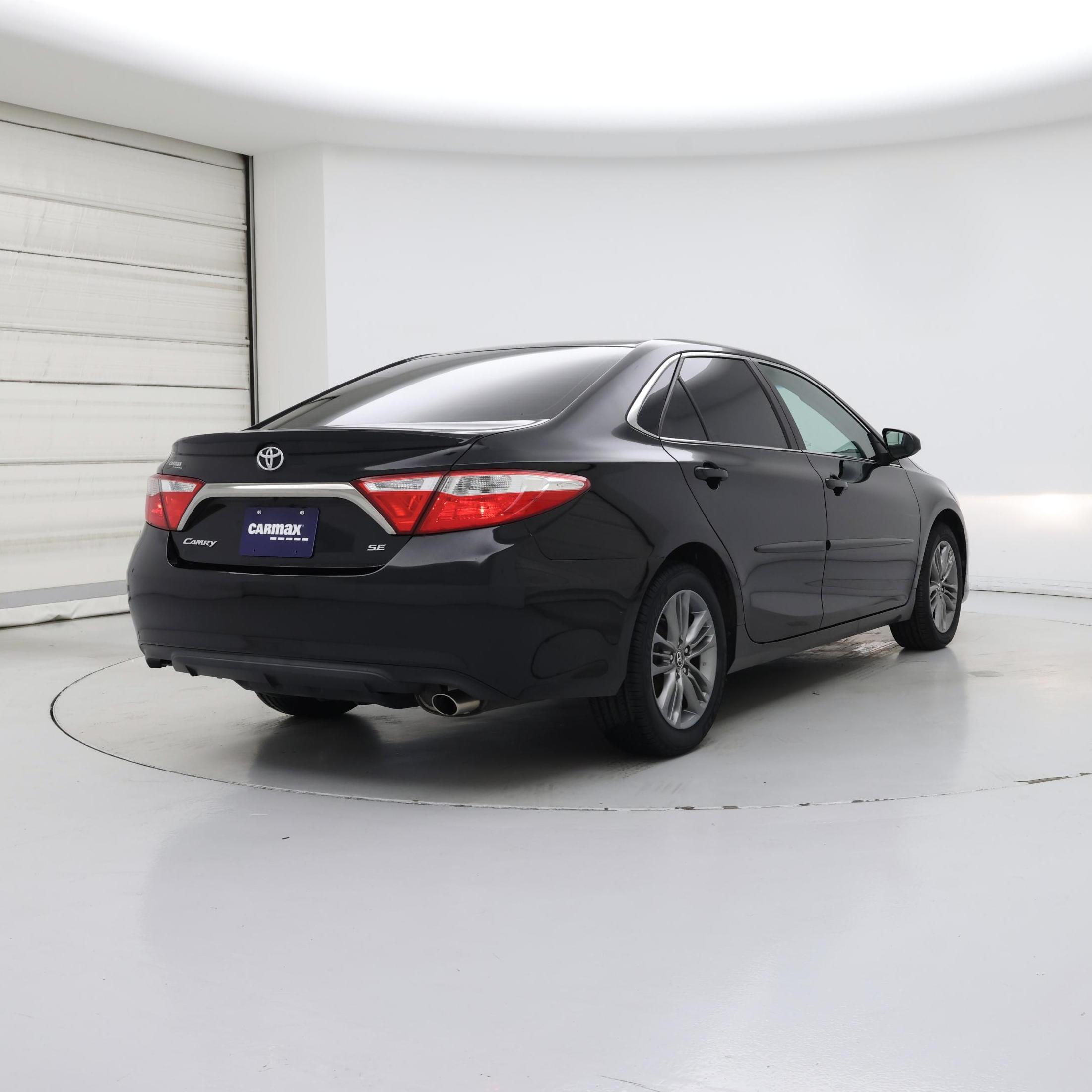 Thumbnail: 2017 Toyota Camry - 8