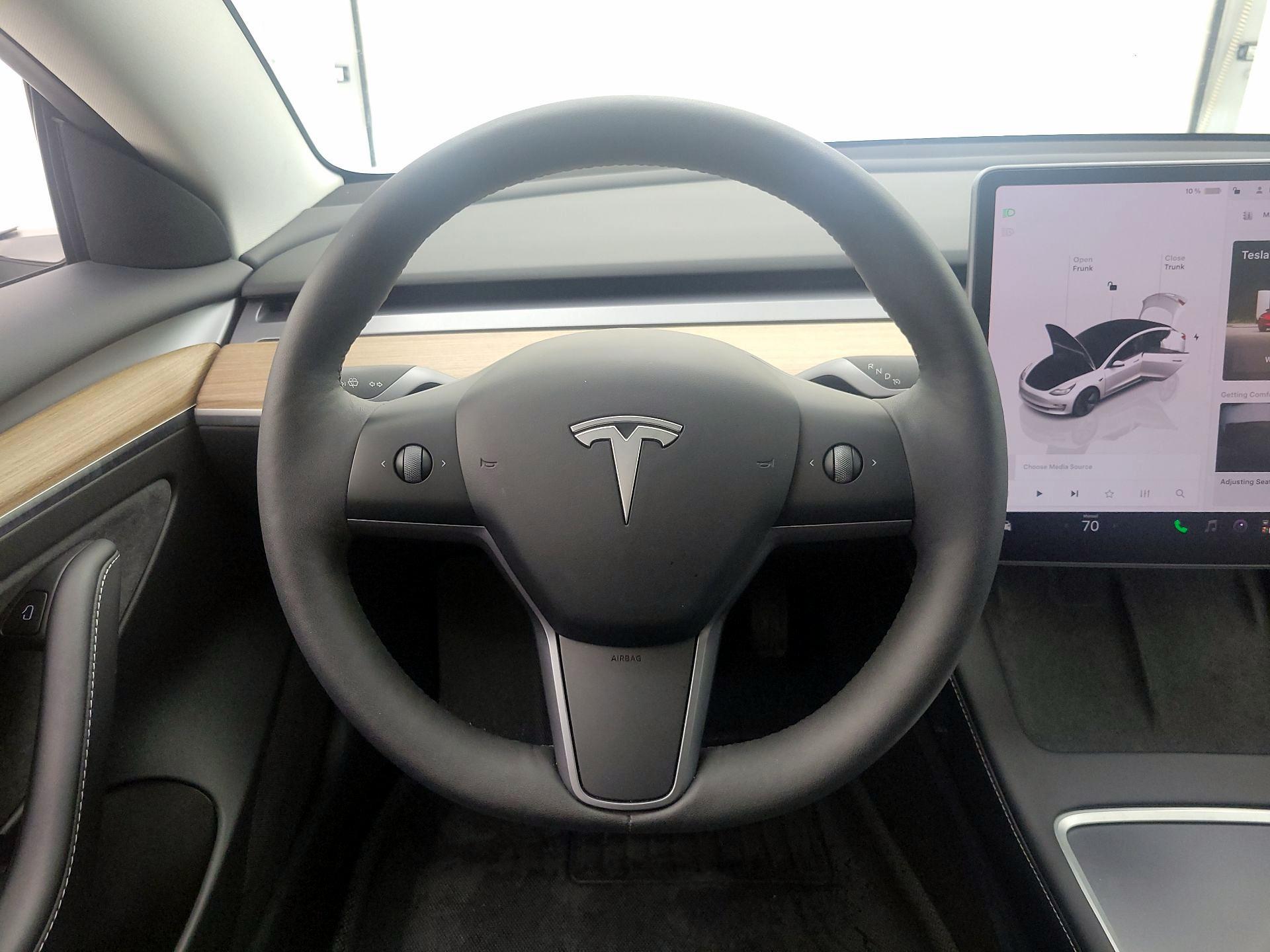 Thumbnail: 2023 Tesla Model 3 - 10