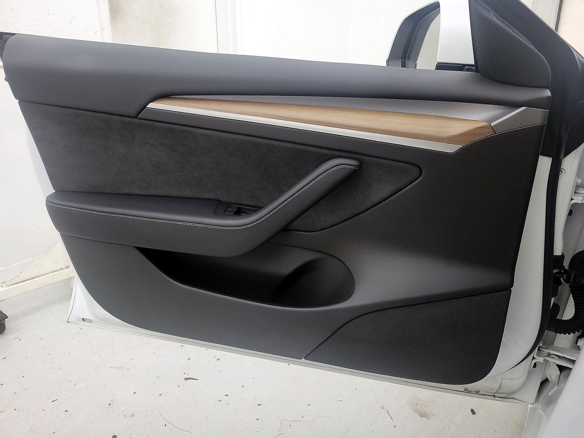 Thumbnail: 2023 Tesla Model 3 - 12