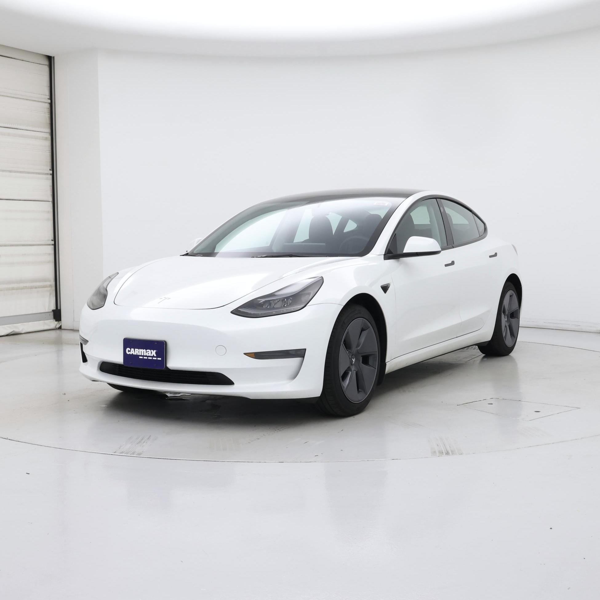 Thumbnail: 2023 Tesla Model 3 - 4