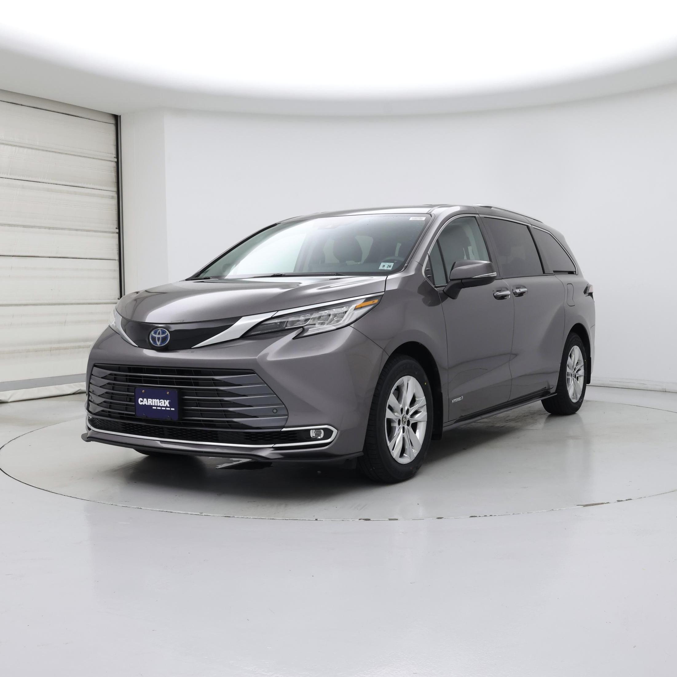 Thumbnail: 2021 Toyota Sienna - 4