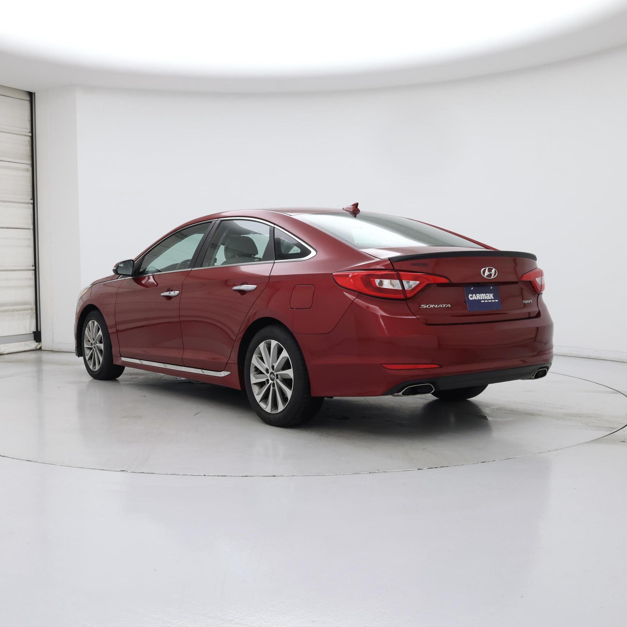 Thumbnail: 2016 Hyundai Sonata - 2