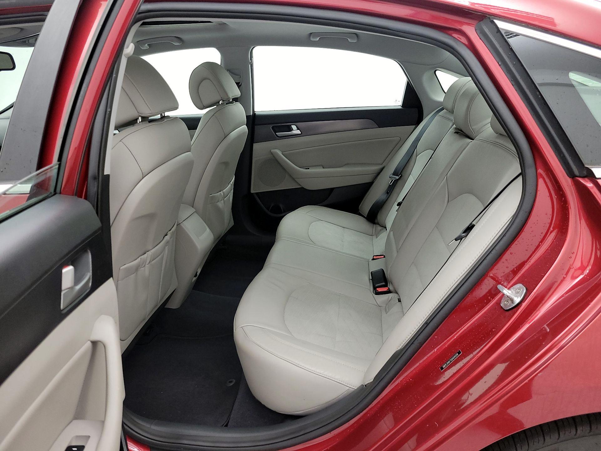 Thumbnail: 2016 Hyundai Sonata - 20