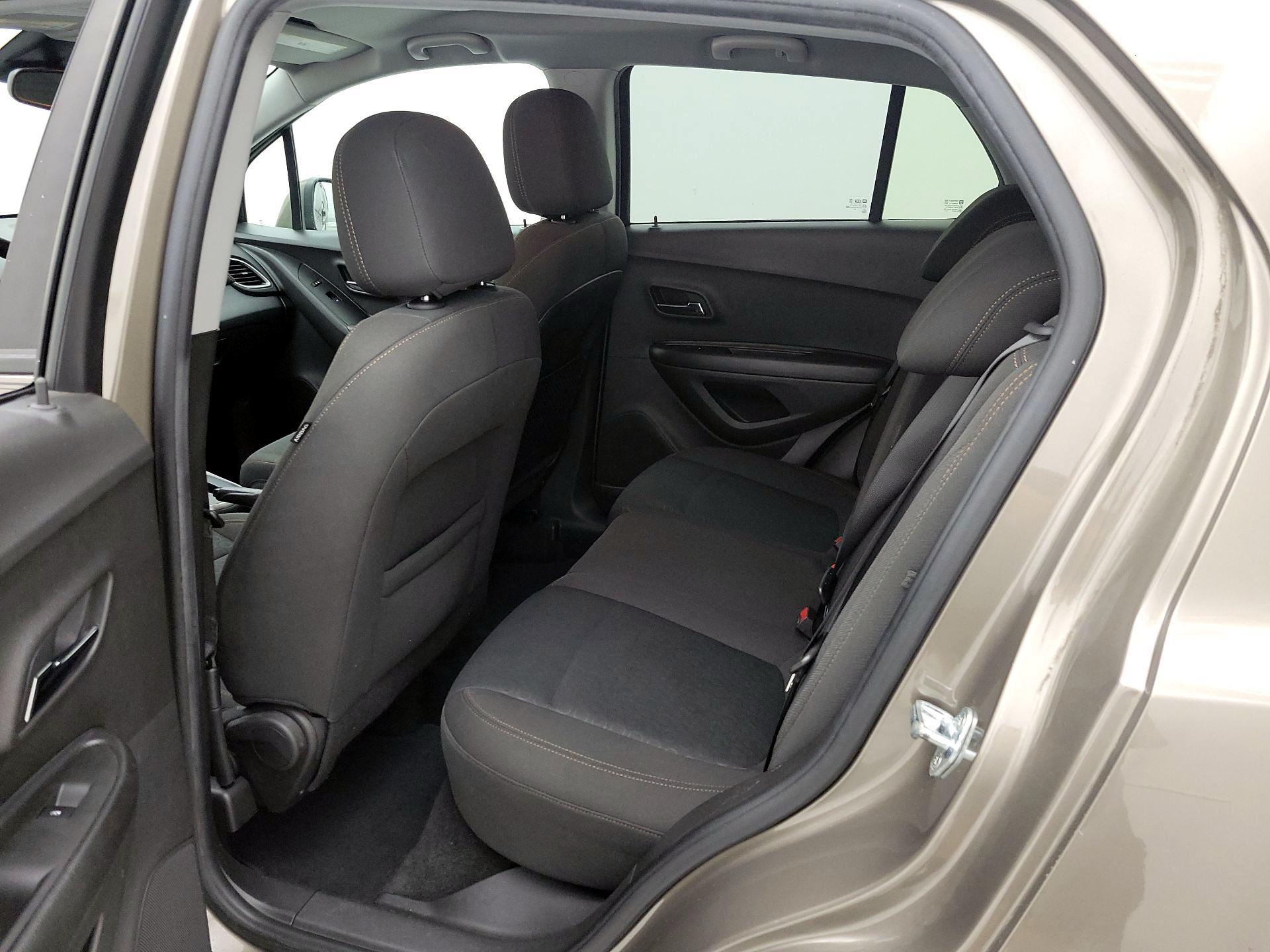 Thumbnail: 2021 Chevrolet Trax - 20