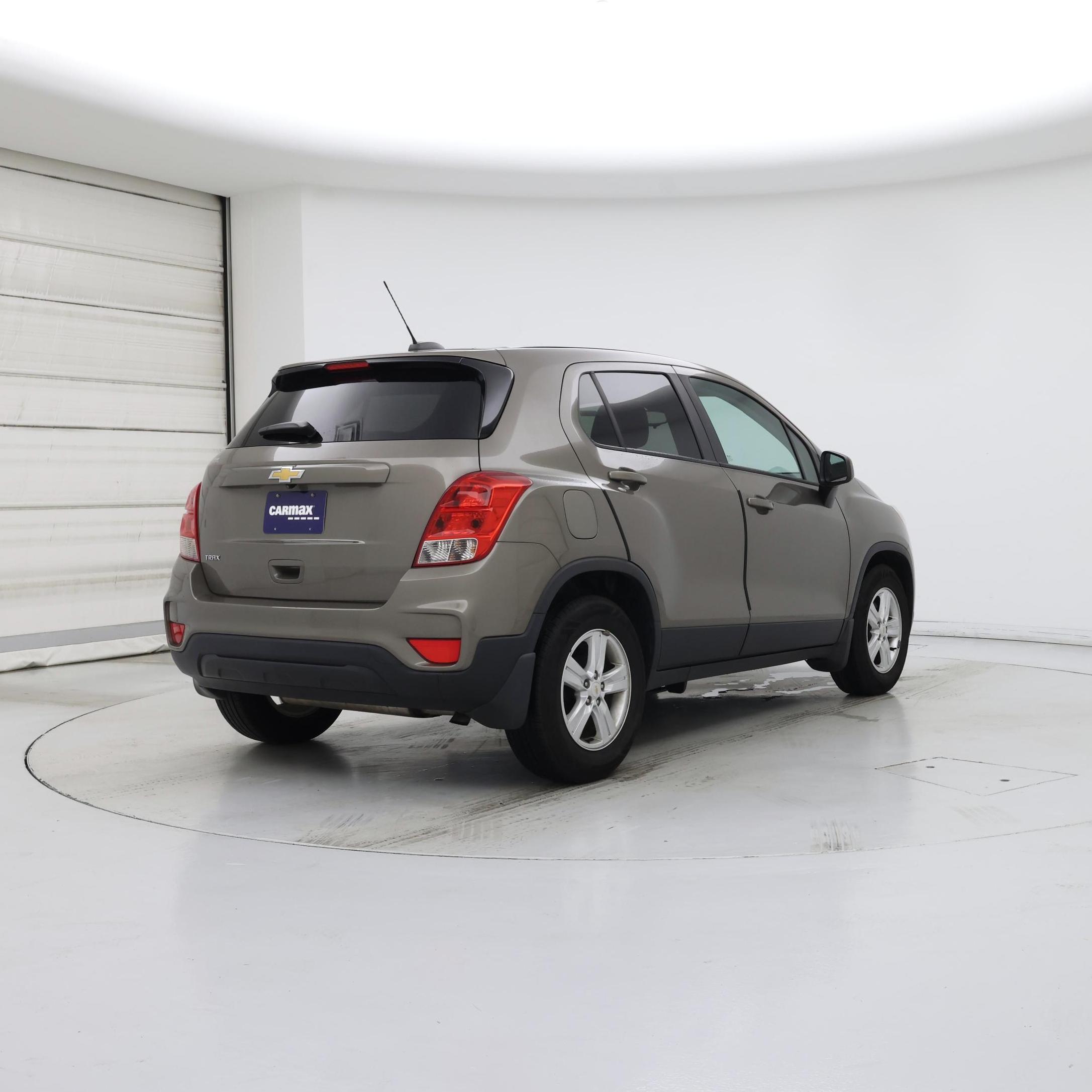 Thumbnail: 2021 Chevrolet Trax - 8