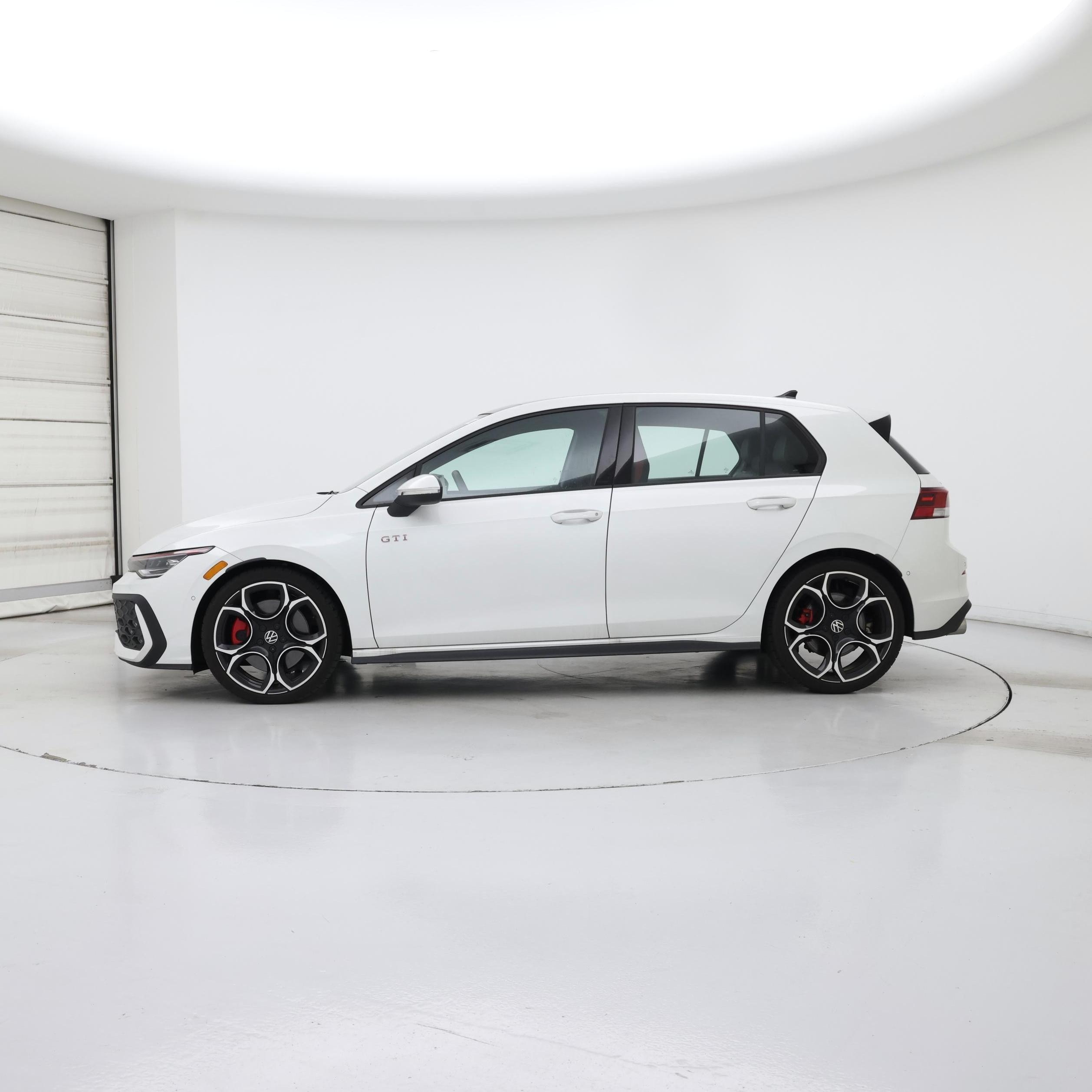 Thumbnail: 2025 Volkswagen Golf - 3