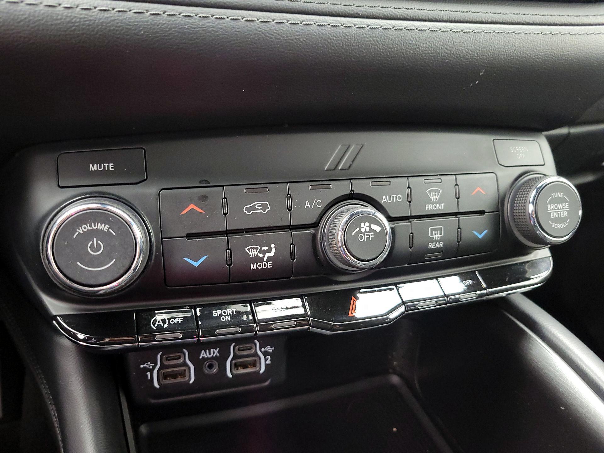 Thumbnail: 2021 Dodge Durango - 16