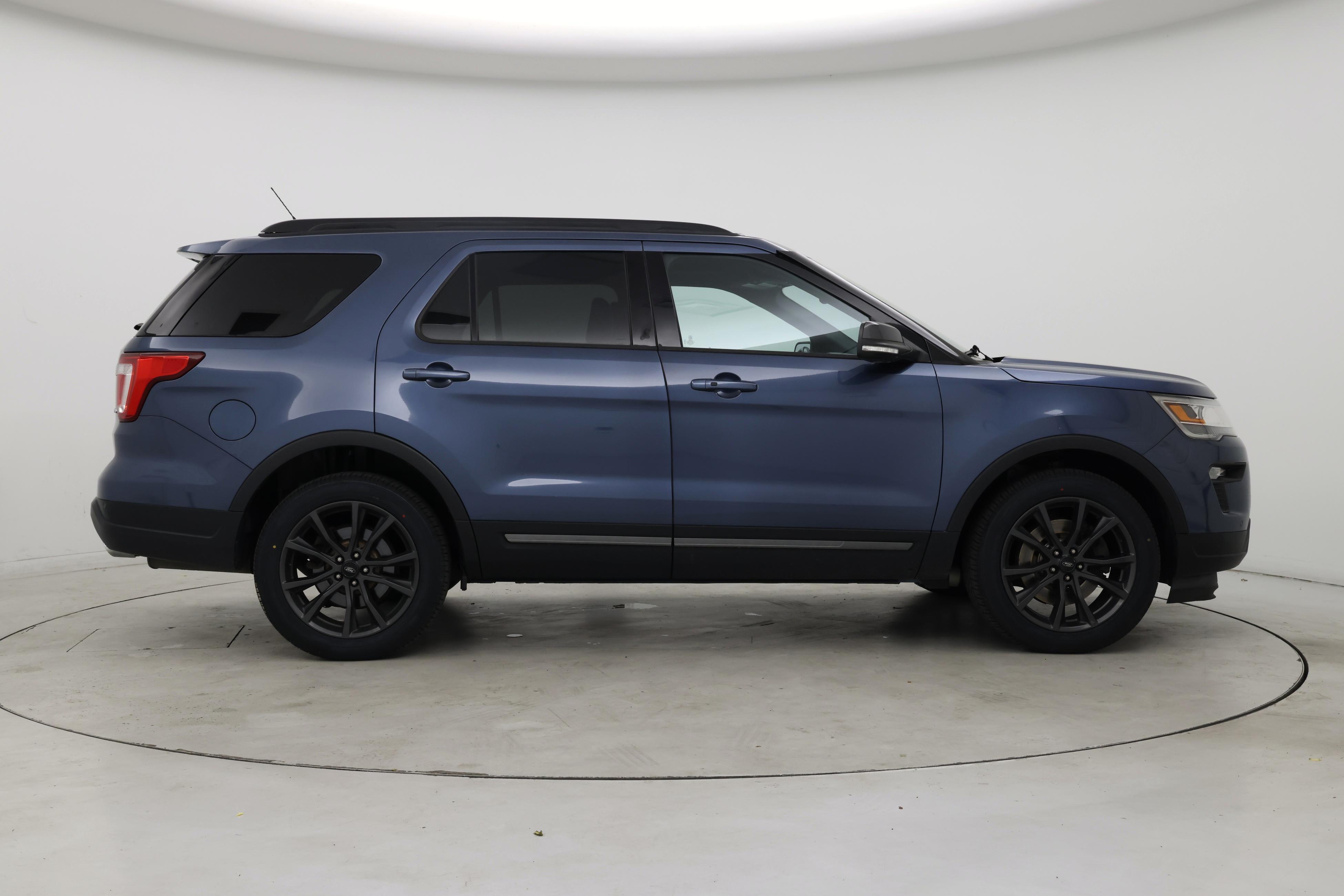 Thumbnail: 2018 Ford Explorer - 7