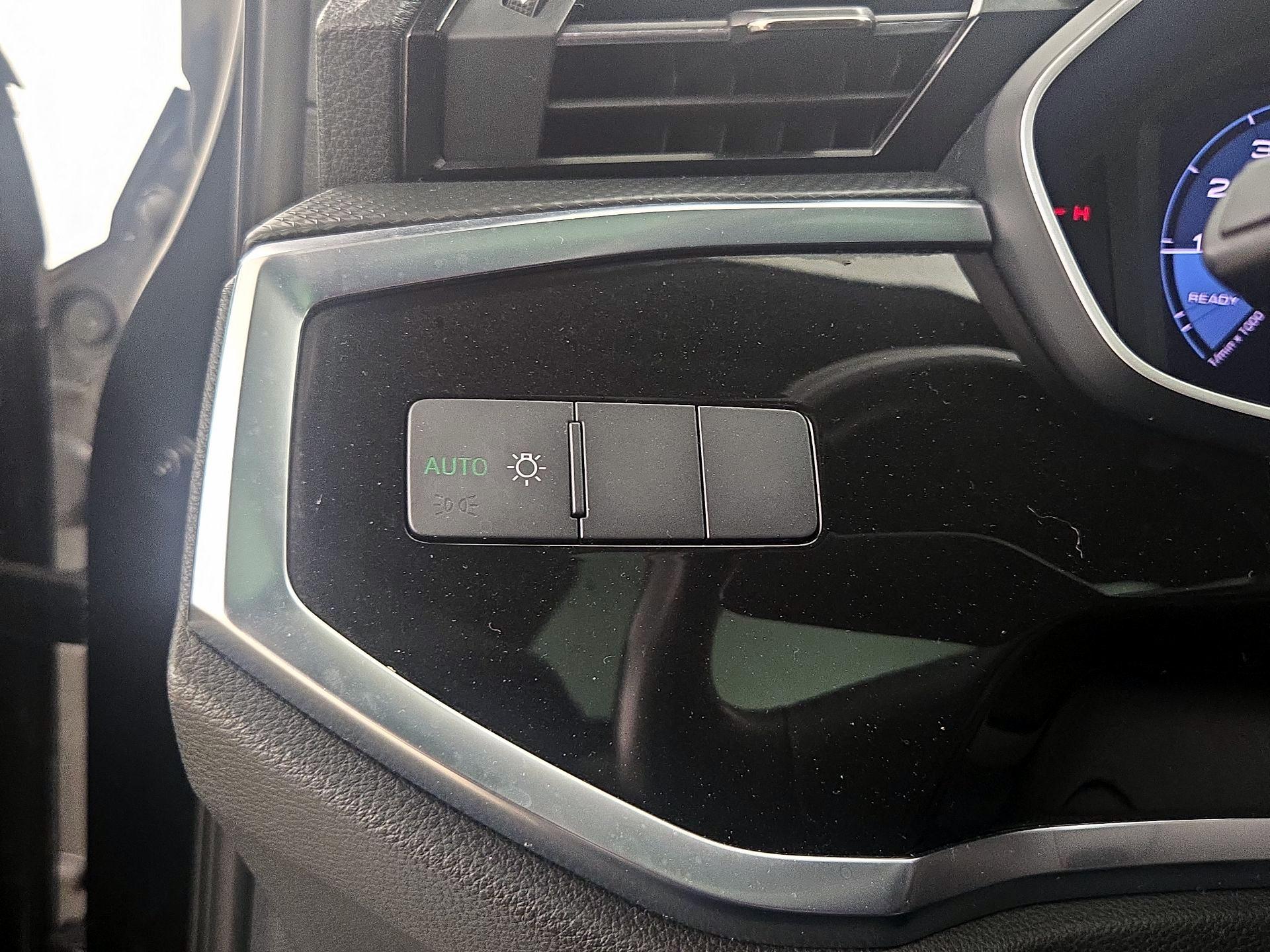 Thumbnail: 2020 Audi Q3 - 13