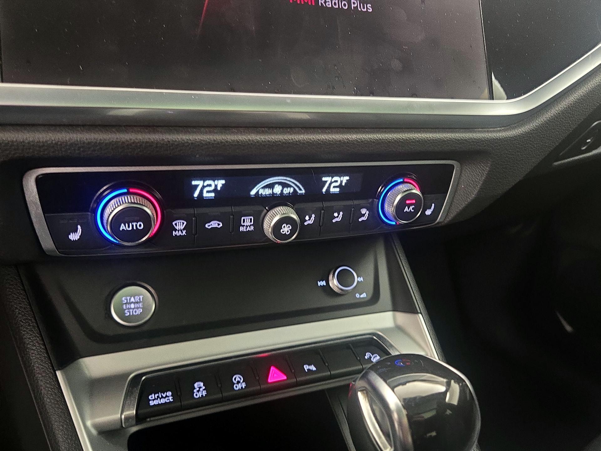 Thumbnail: 2020 Audi Q3 - 16