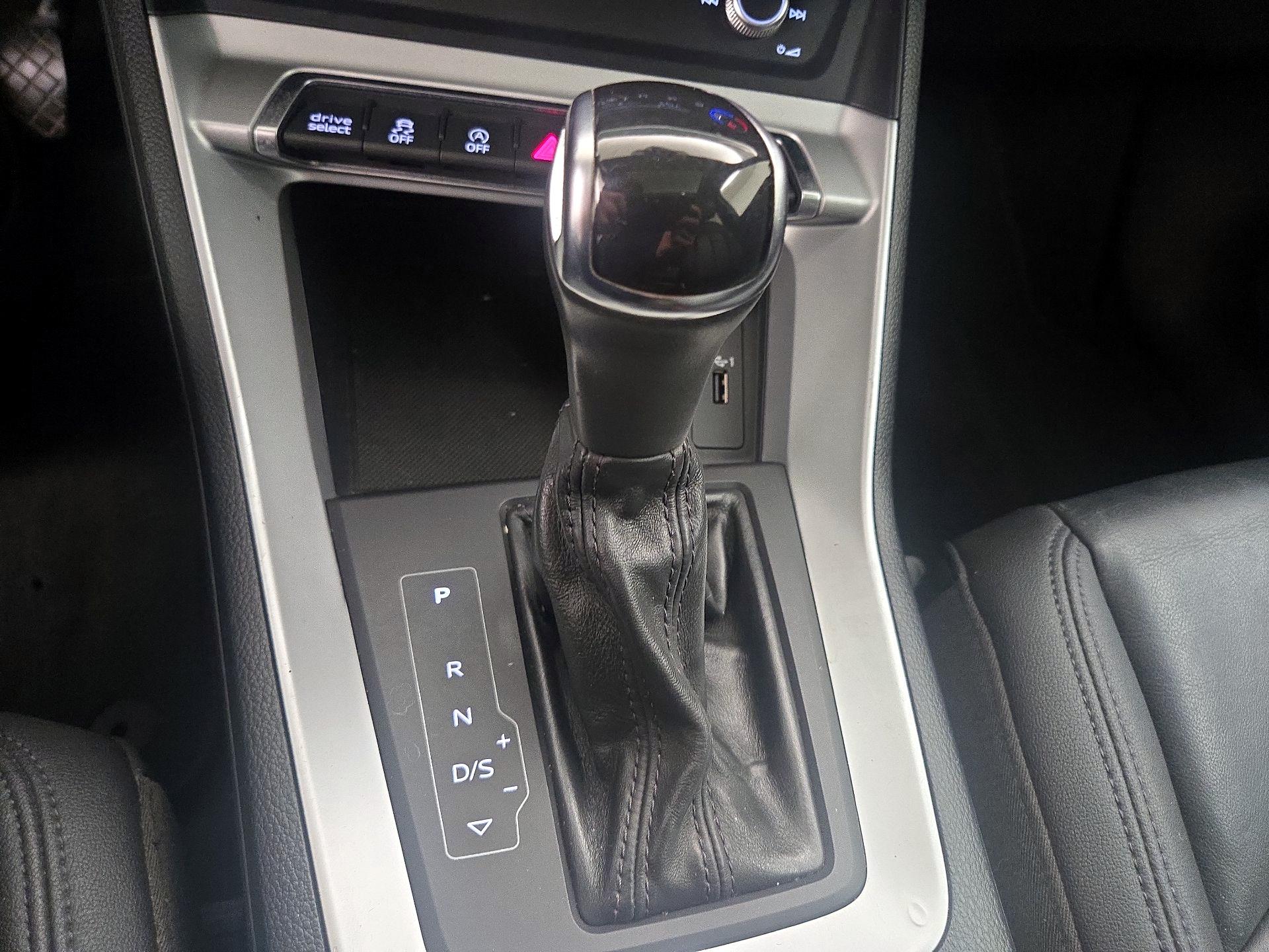 Thumbnail: 2020 Audi Q3 - 17