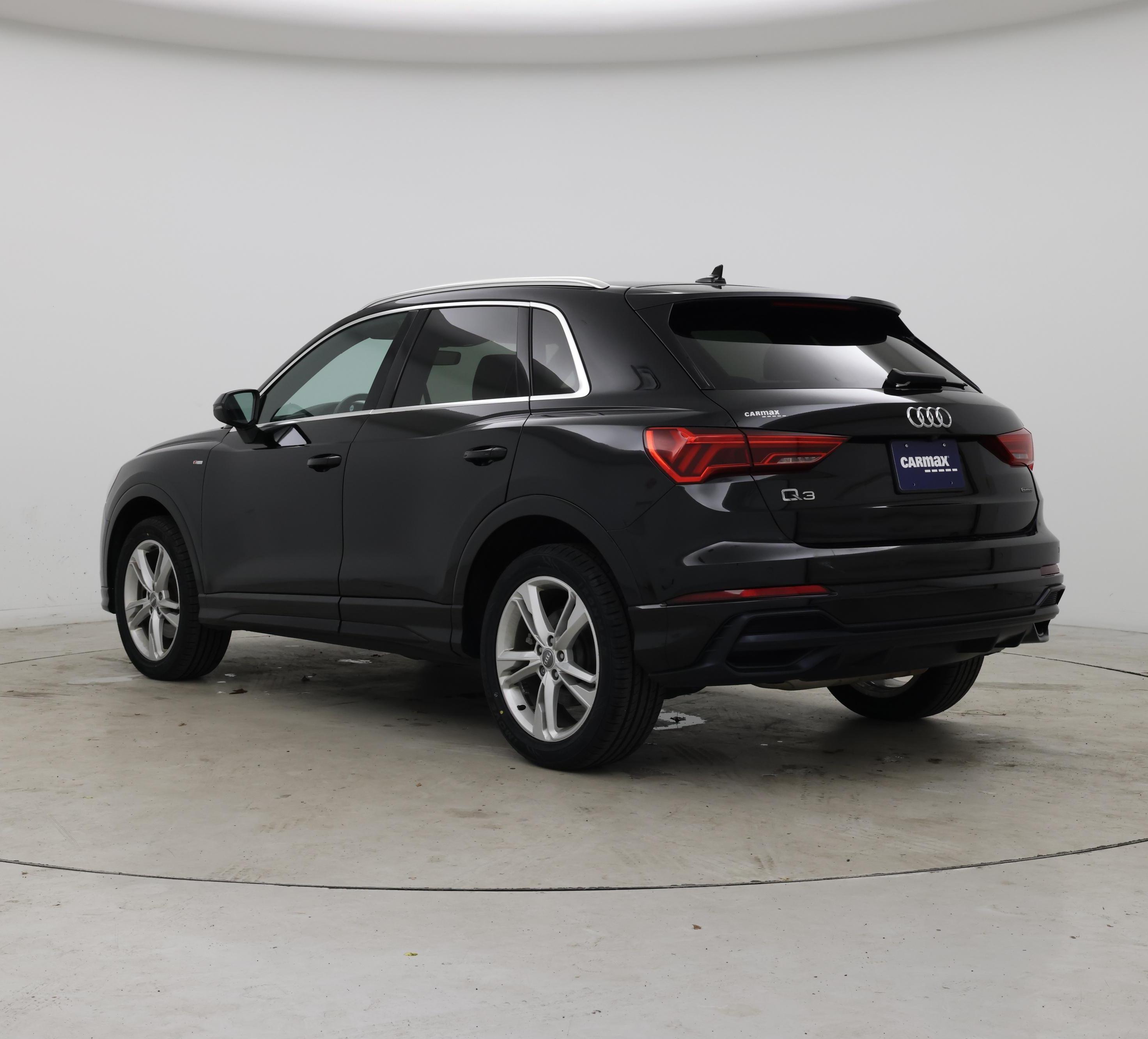 Thumbnail: 2020 Audi Q3 - 2