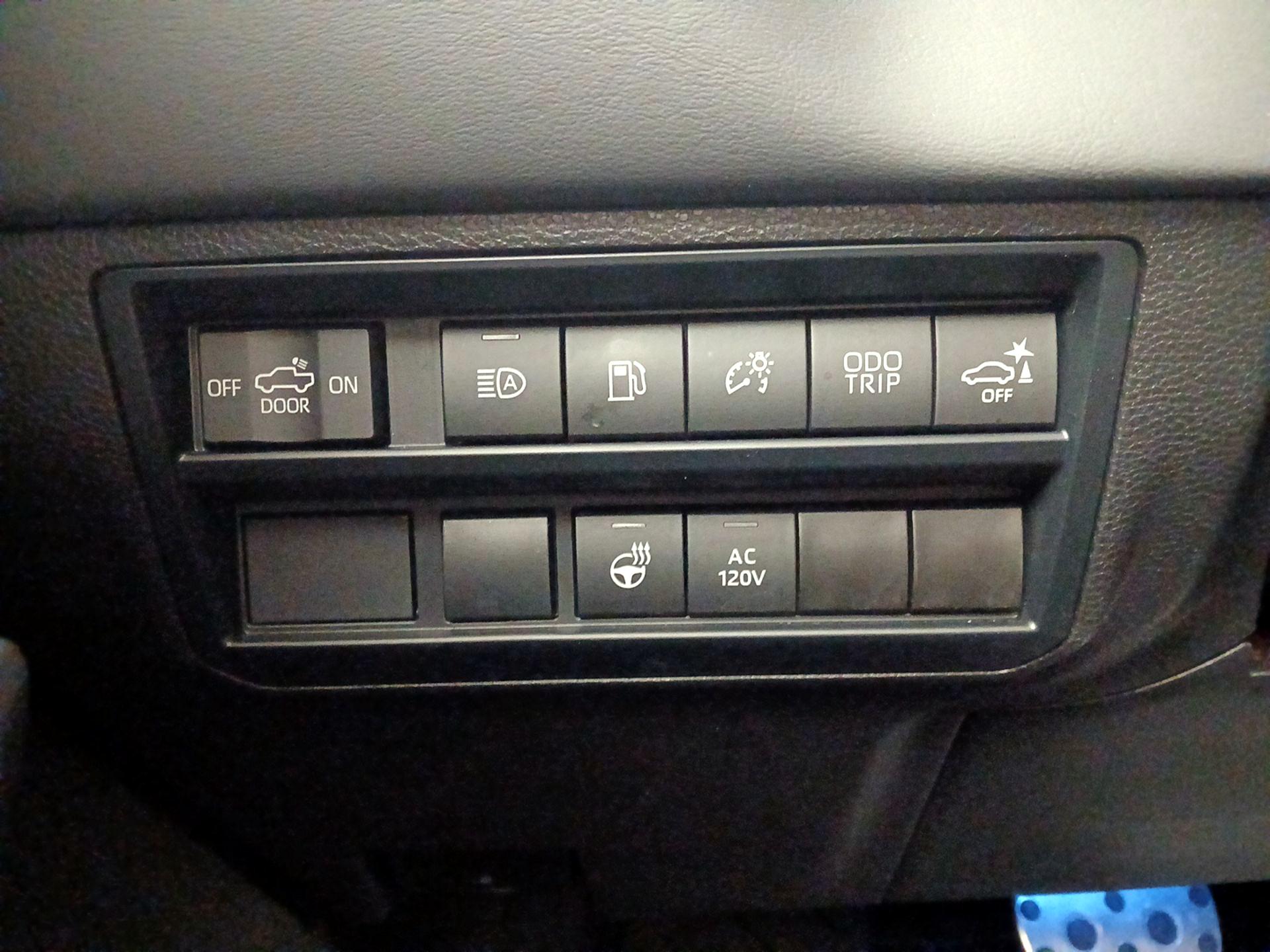 Thumbnail: 2024 Toyota Tundra - 13