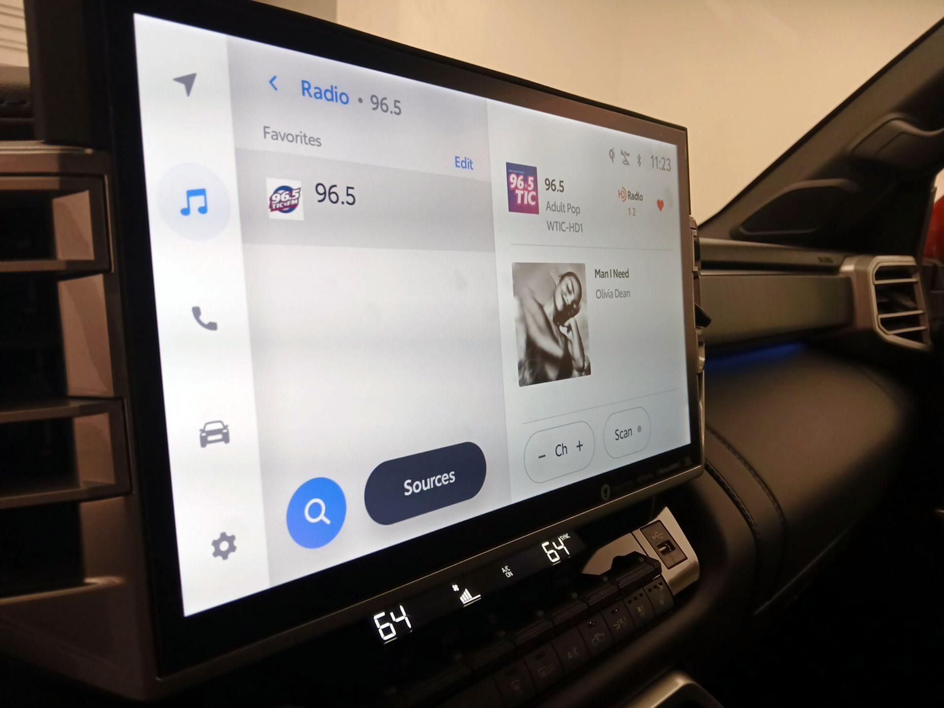 Thumbnail: 2024 Toyota Tundra - 15